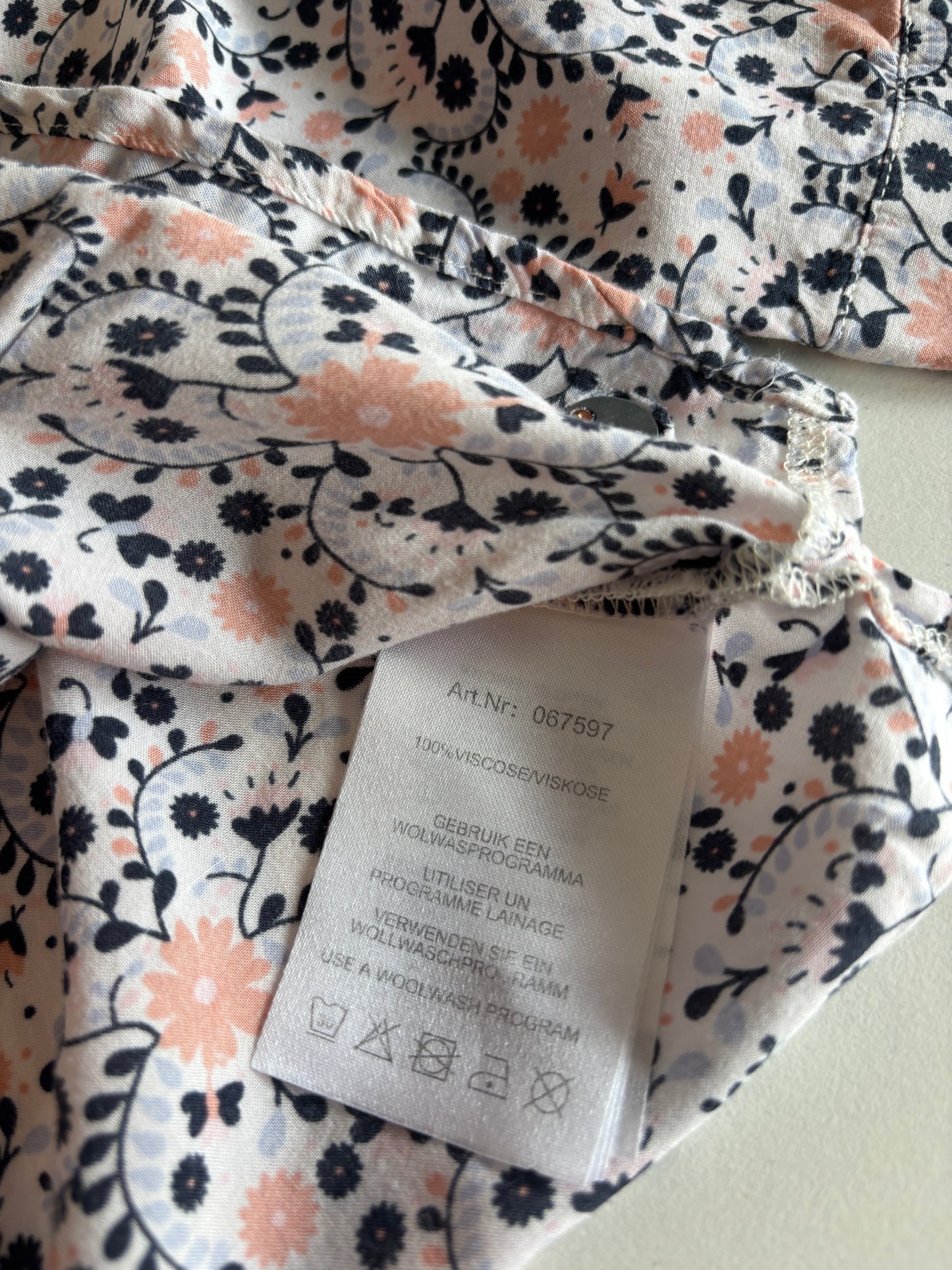 Witte bloemetjesblouse