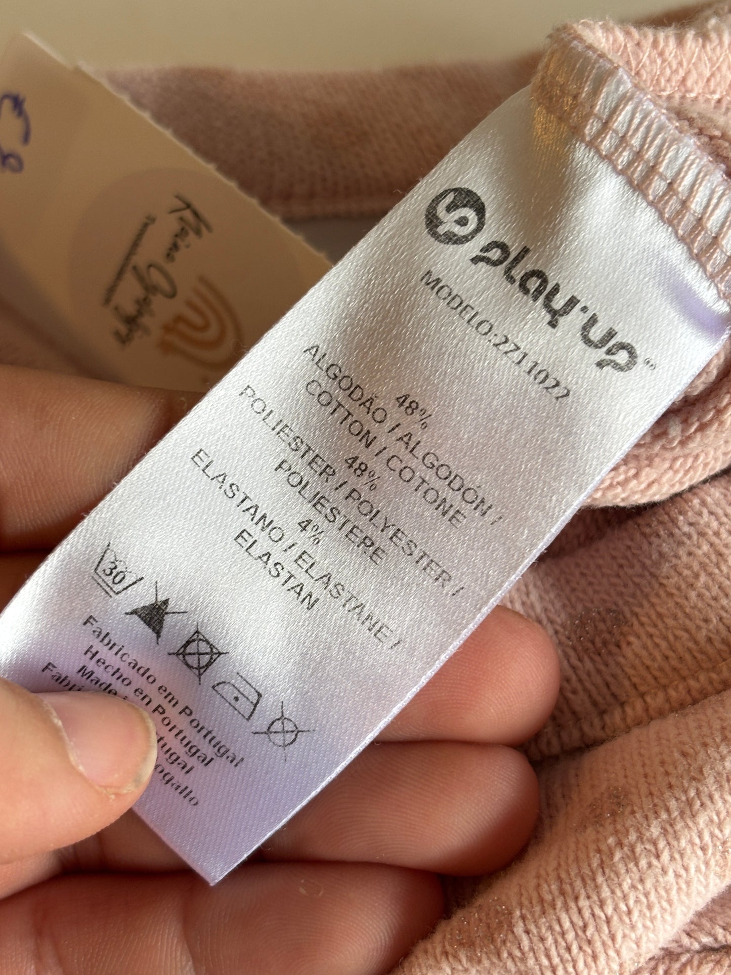 Lichtroze gestippeld broekje