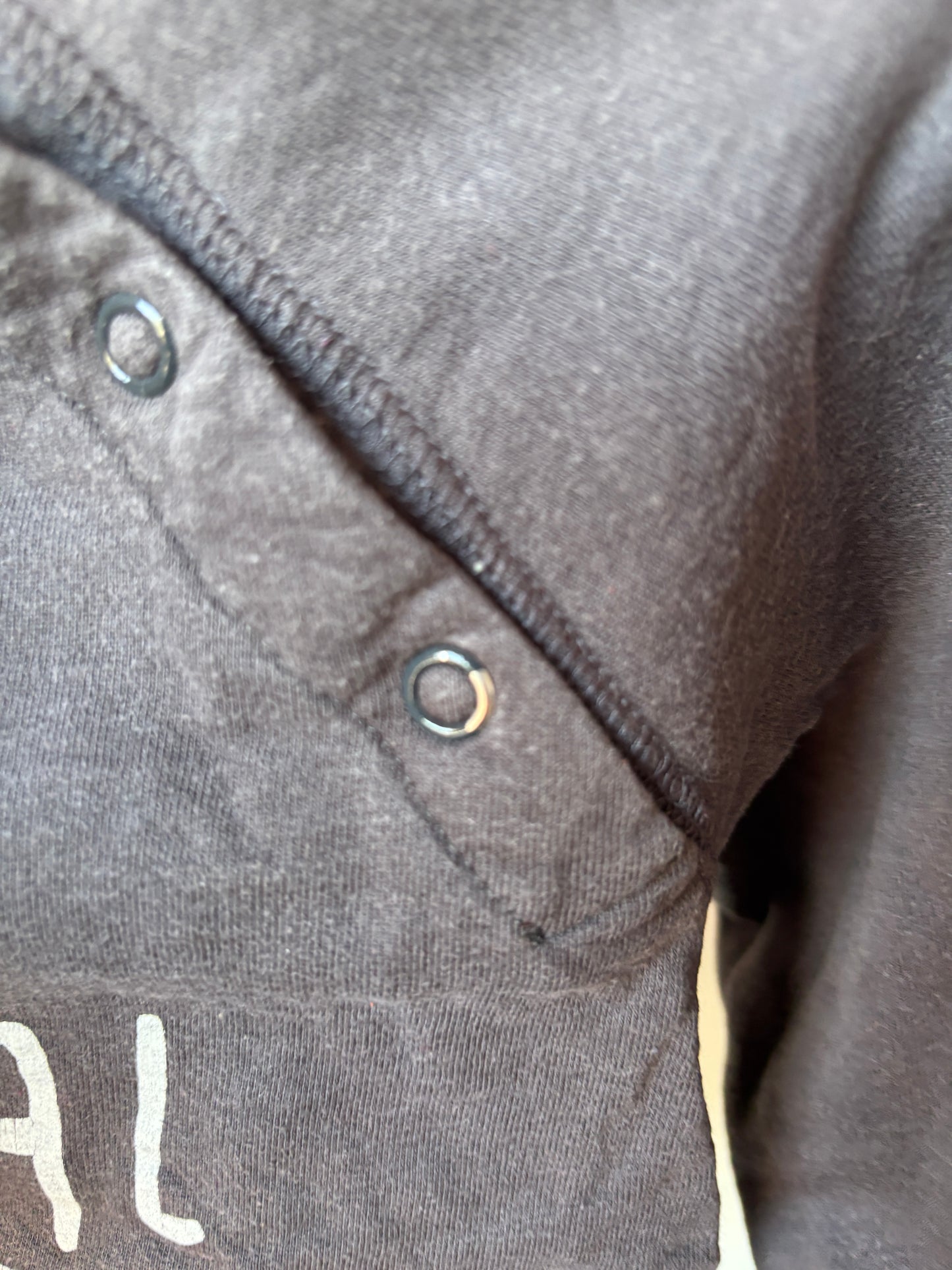 Donkergrijze sweater