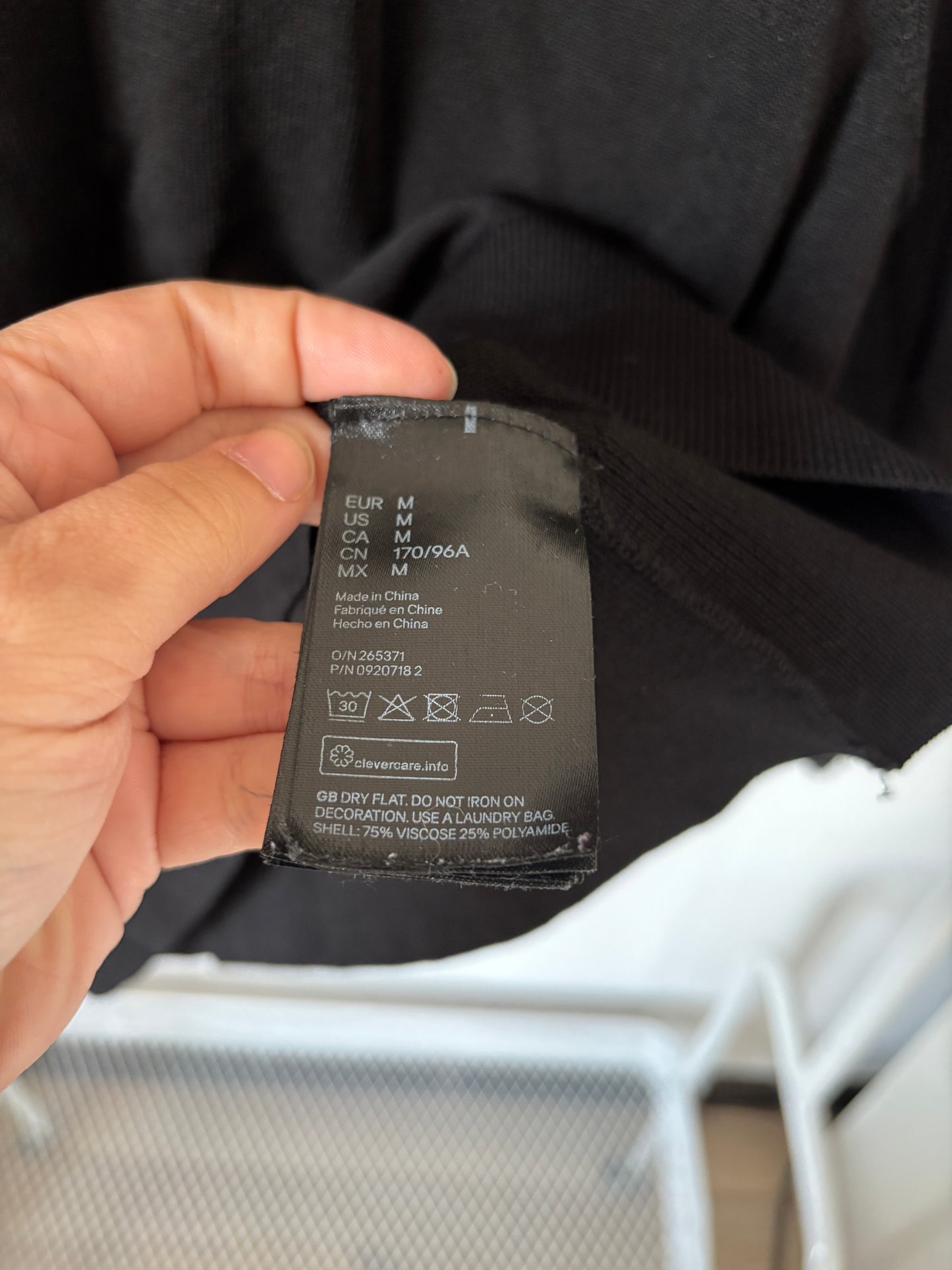 Zwarte trui met driekwartmouwen