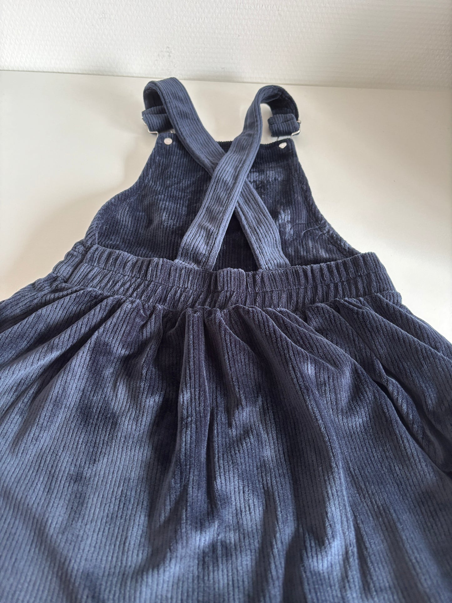 Marineblauwe ribfluwelen salopette