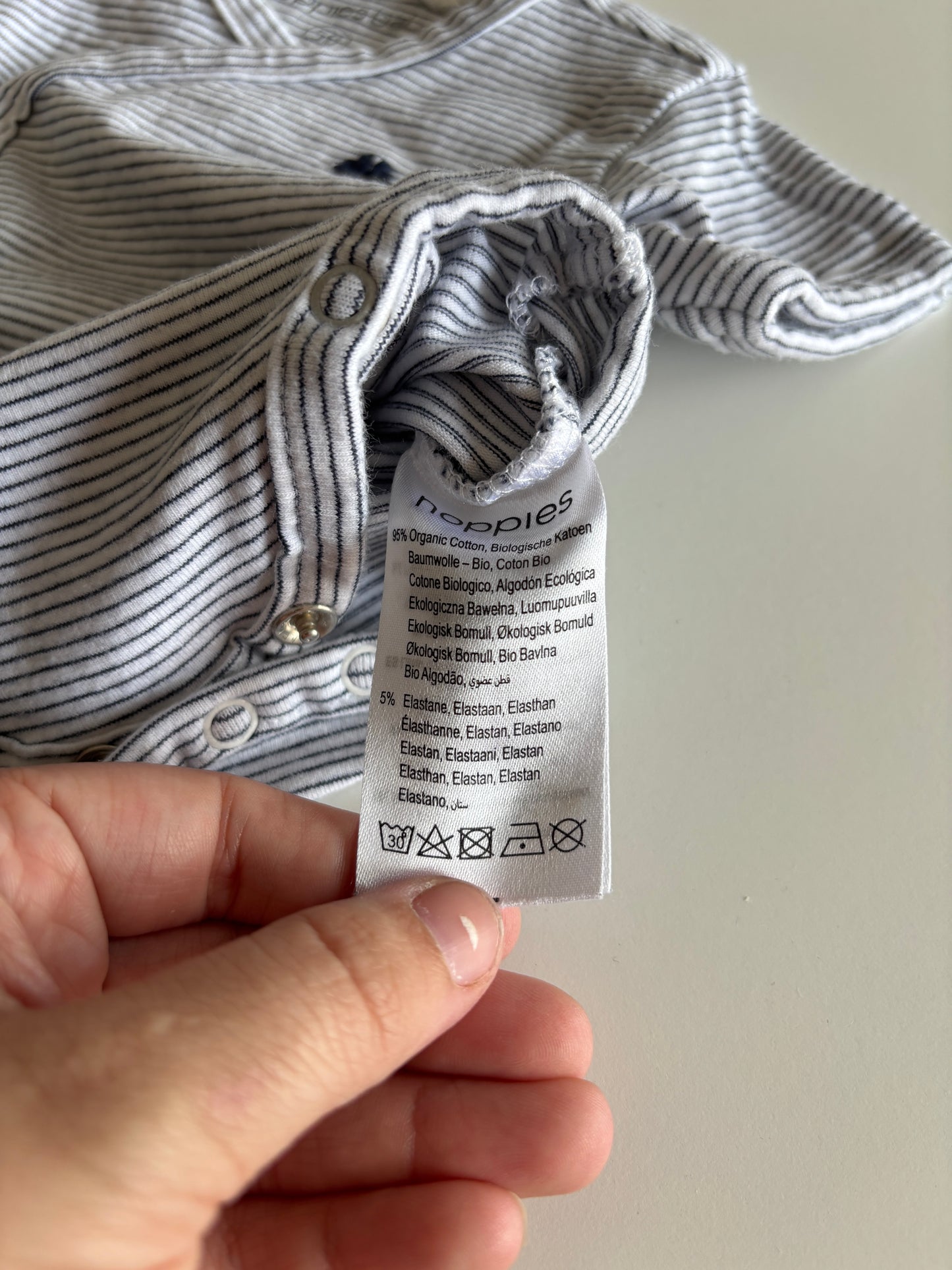 Gestreepte overslagromper met korte mouwen