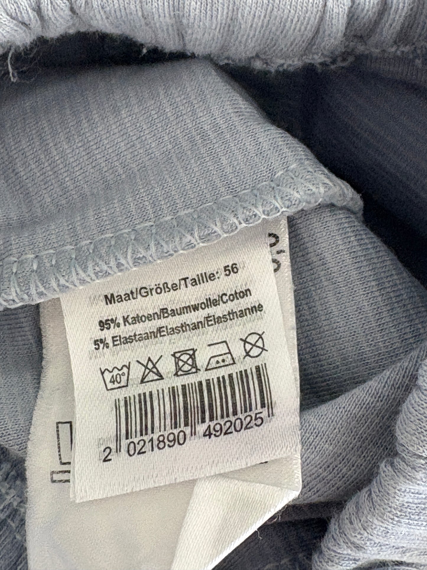 Lichtblauw joggingsetje