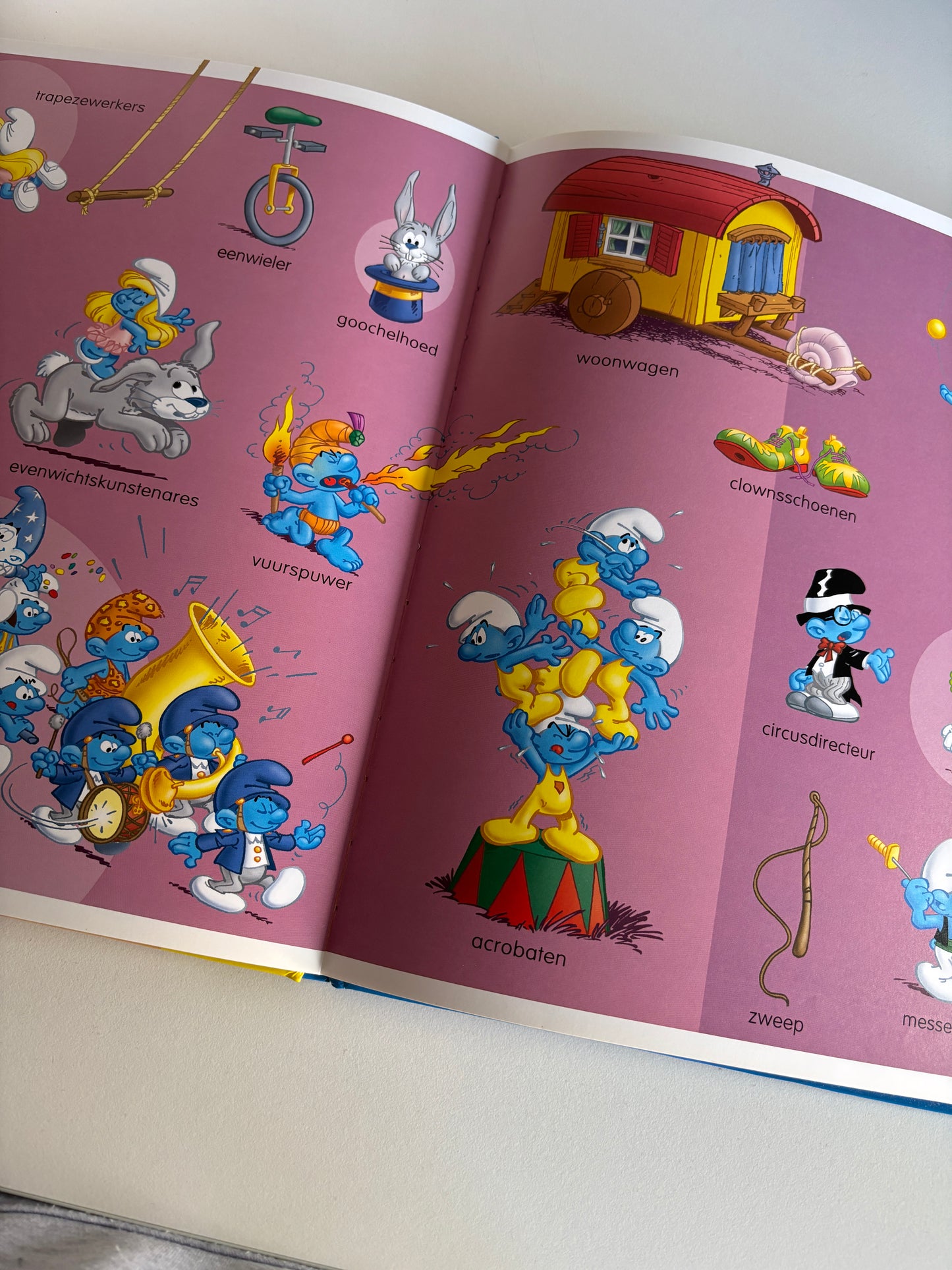 De smurfen: zoekwoordenboek