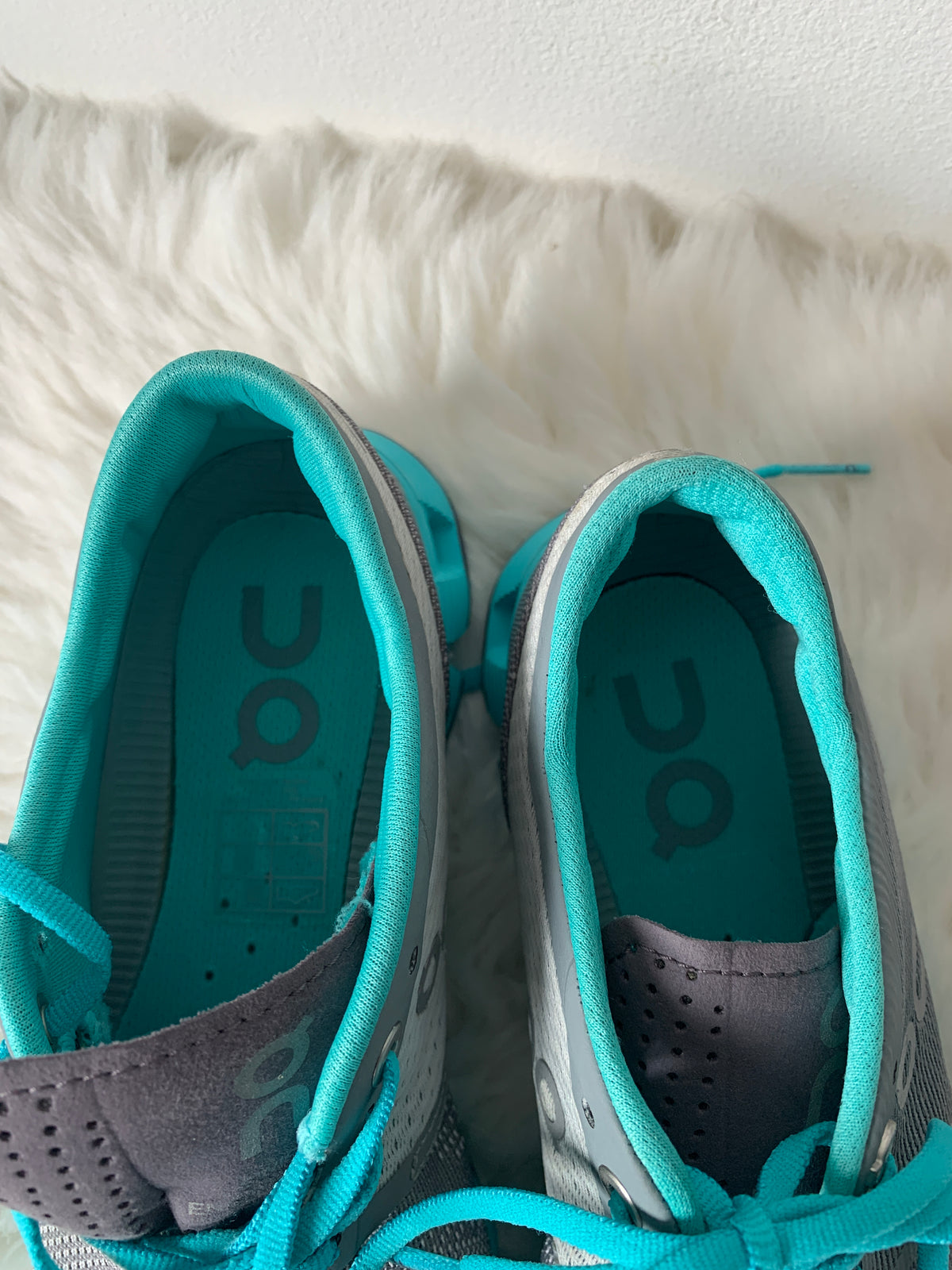 Grijze sportschoenen | On | 37
