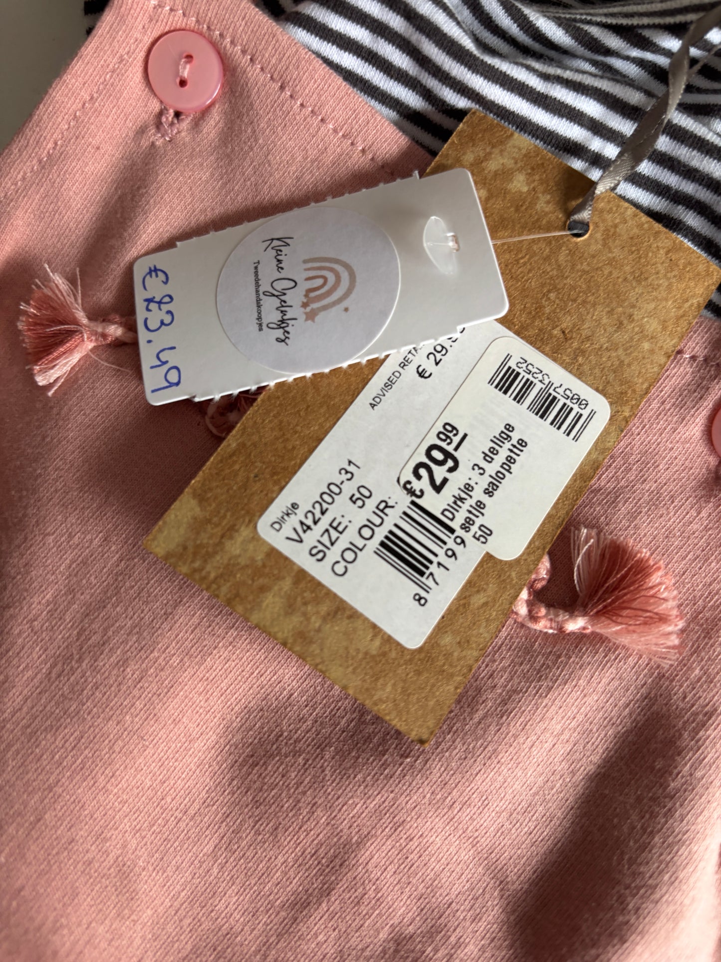 Setje: roze salopette en gestreepte t-shirt