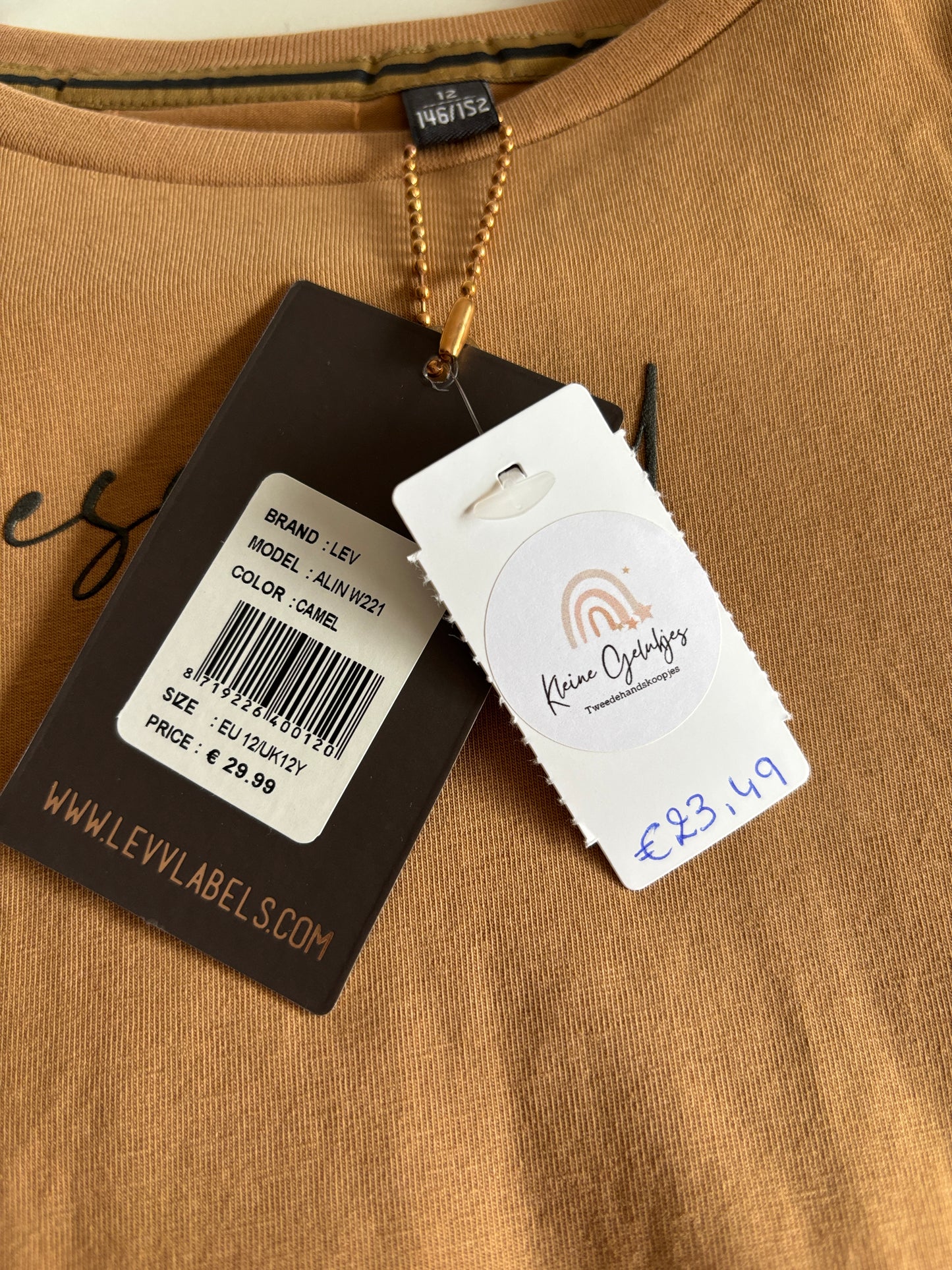 Bruine longsleeve "Essential Soul"