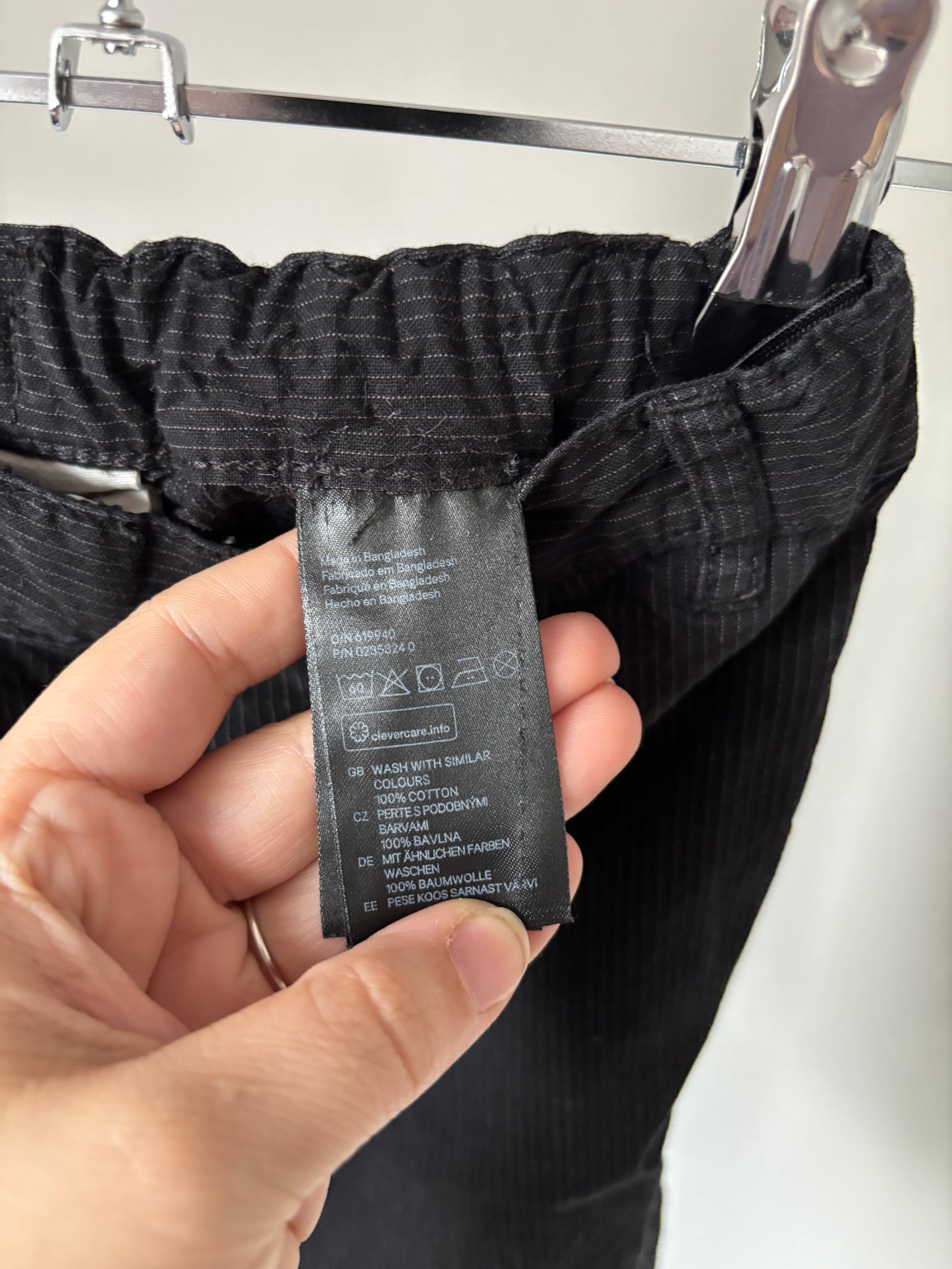 Zwart gestreept setje: gilet en broekje