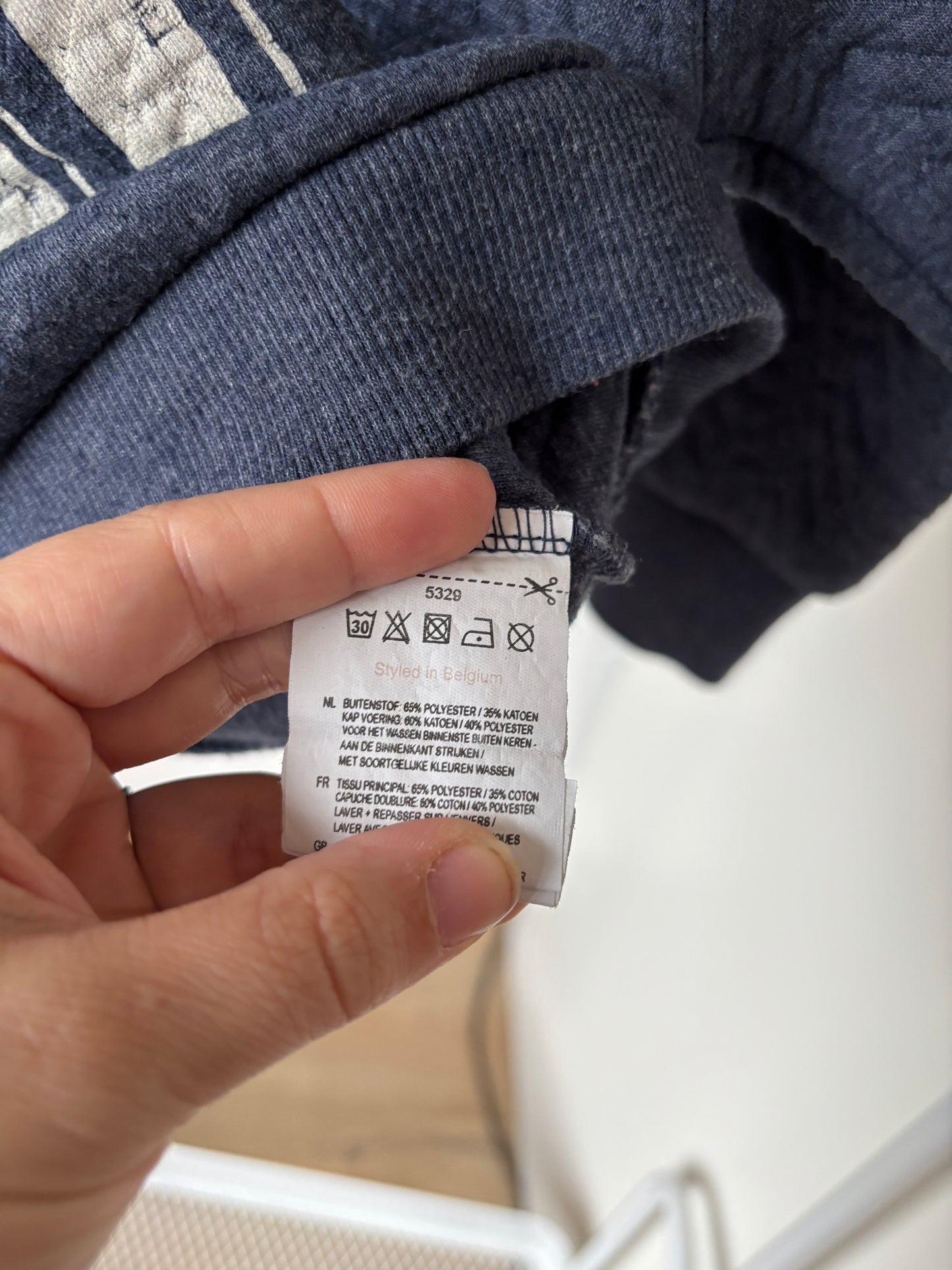 Marineblauwe sweater