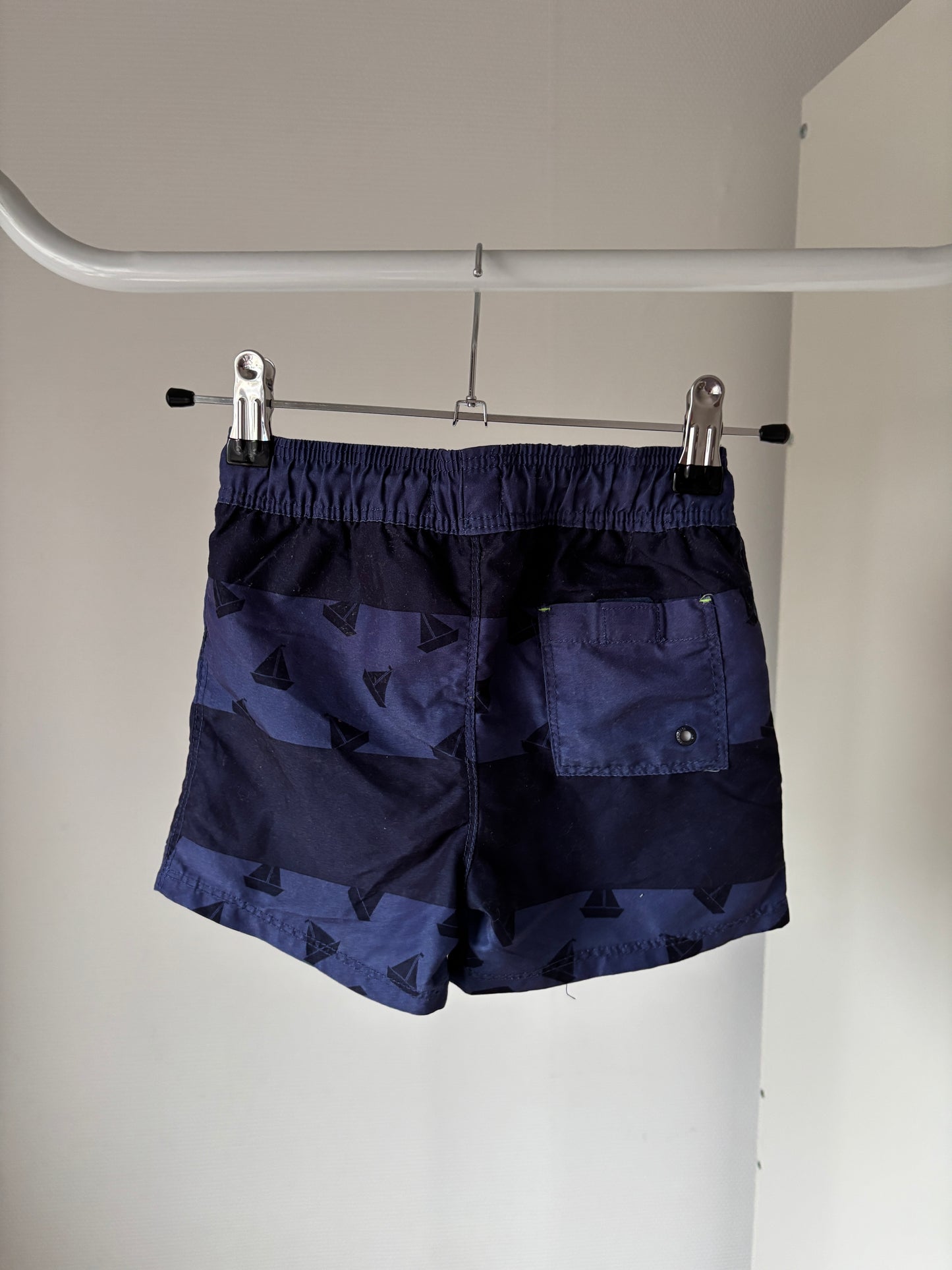 Marineblauwe zwembroek met bootjes