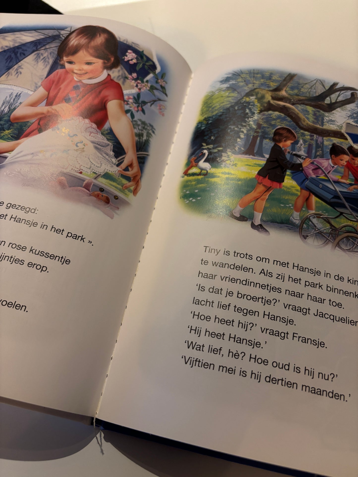 18. Tiny speelt moedertje