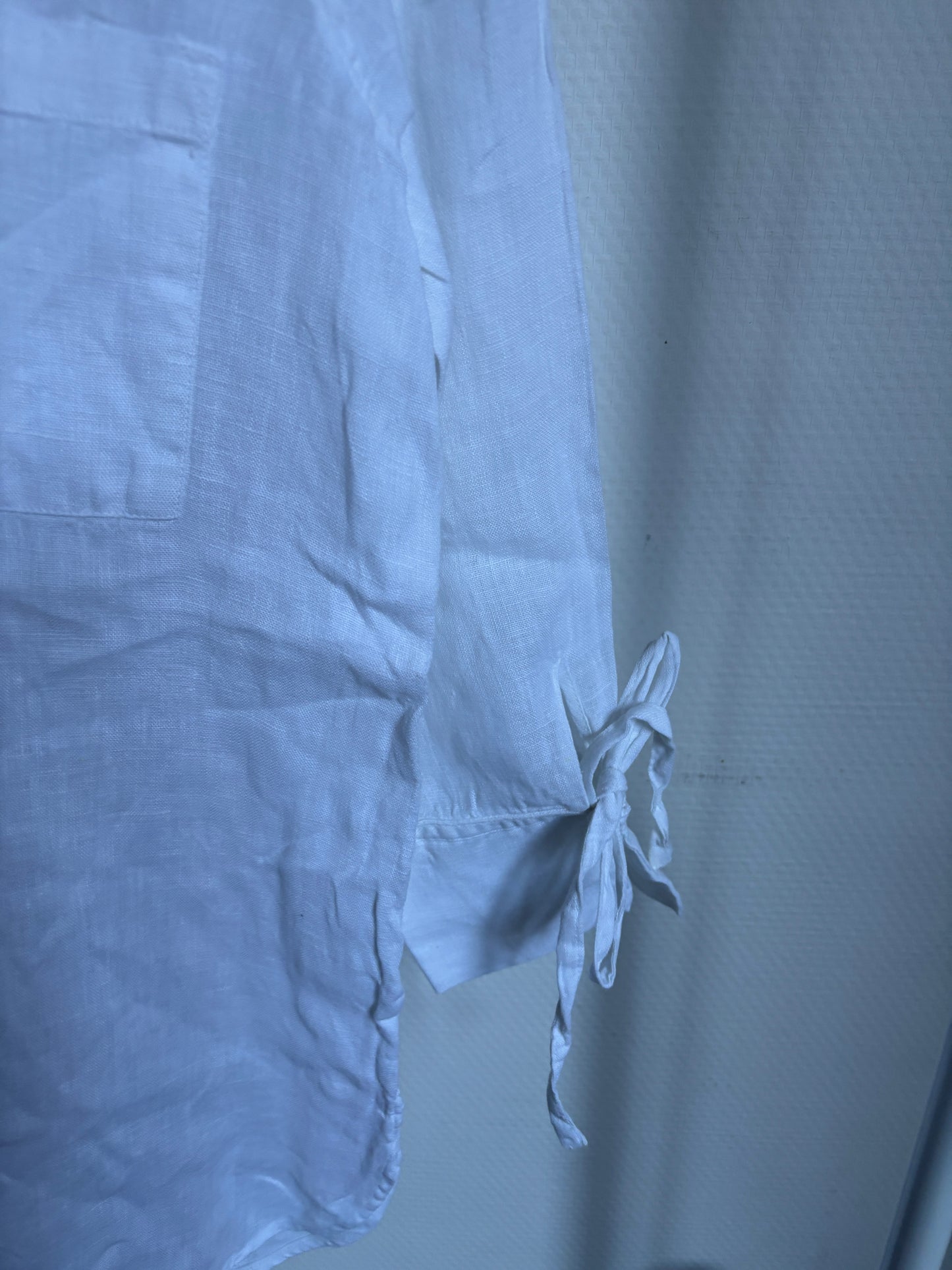 Wit hemd met driekwartmouwen