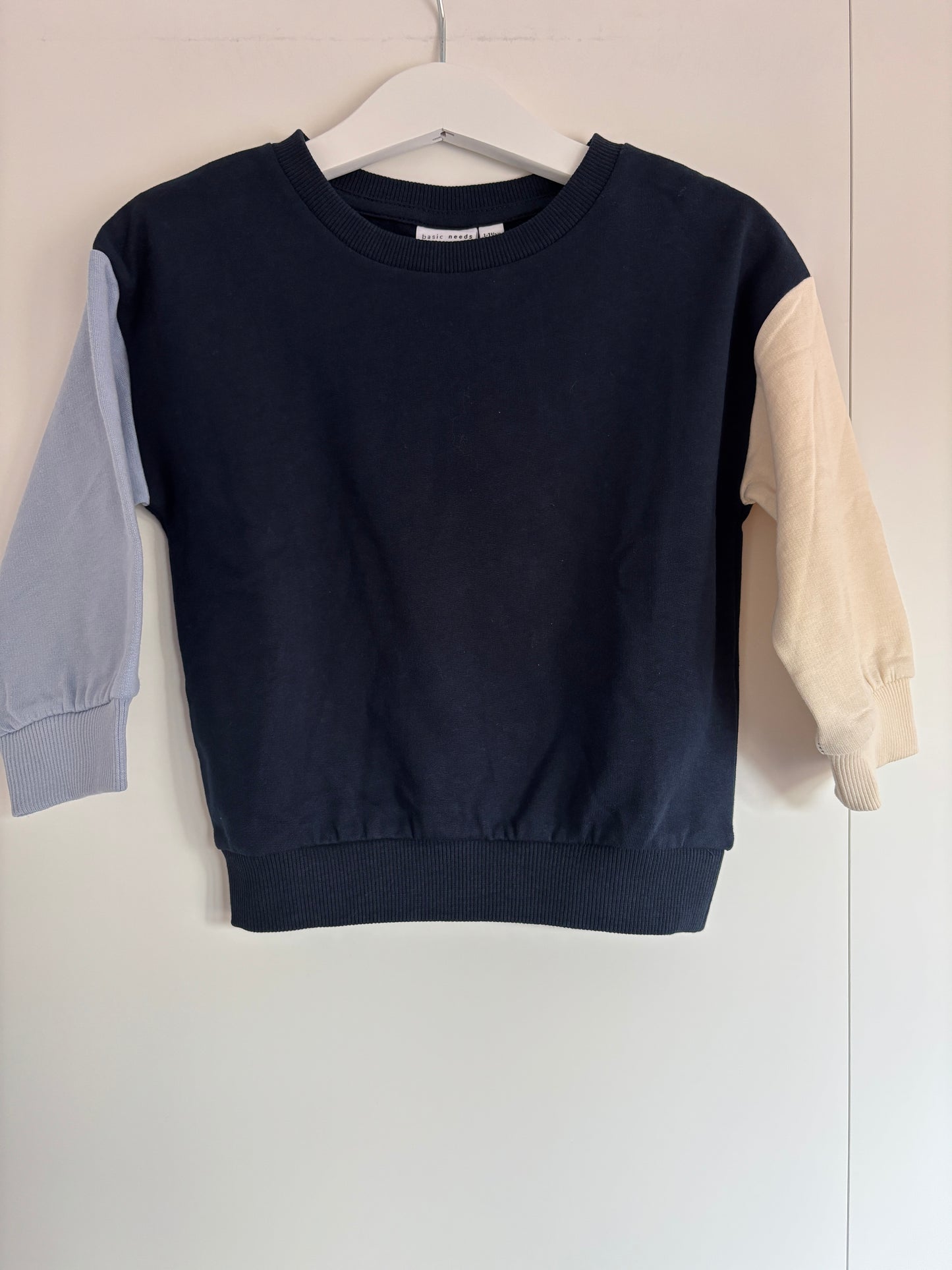 Marineblauwe sweater