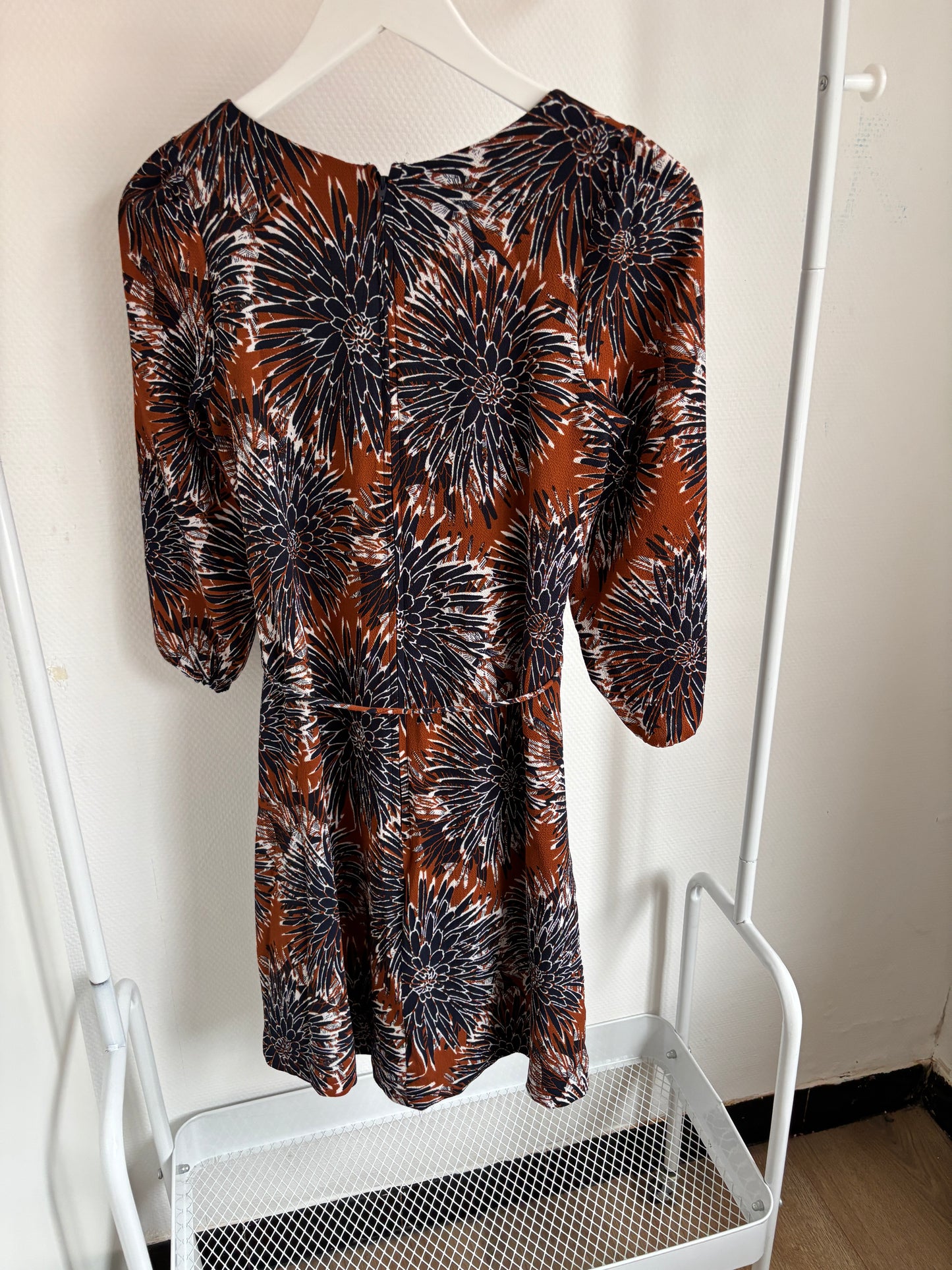 Marineblauwbruine jurk