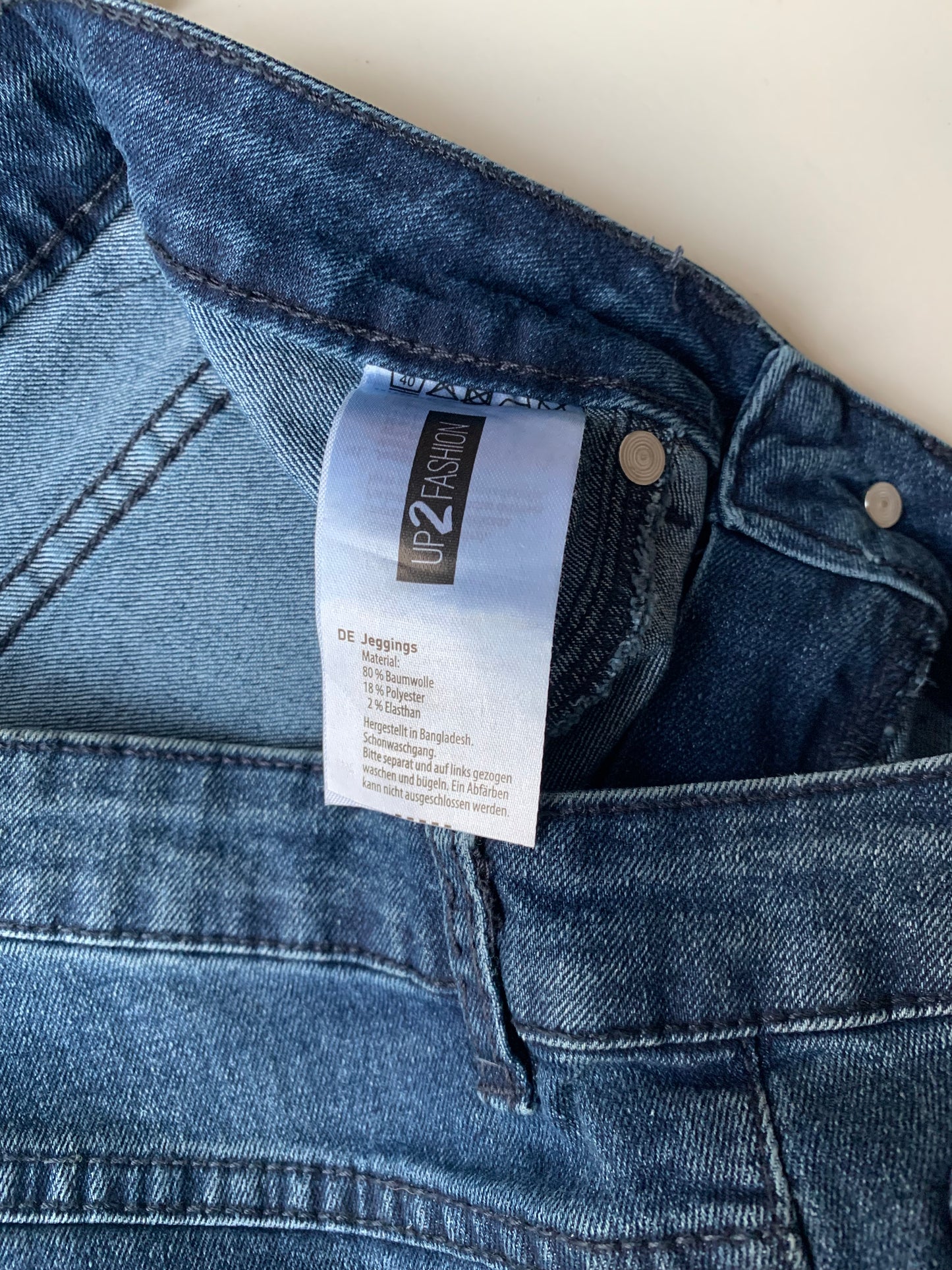 Donkerblauw jeansbroek