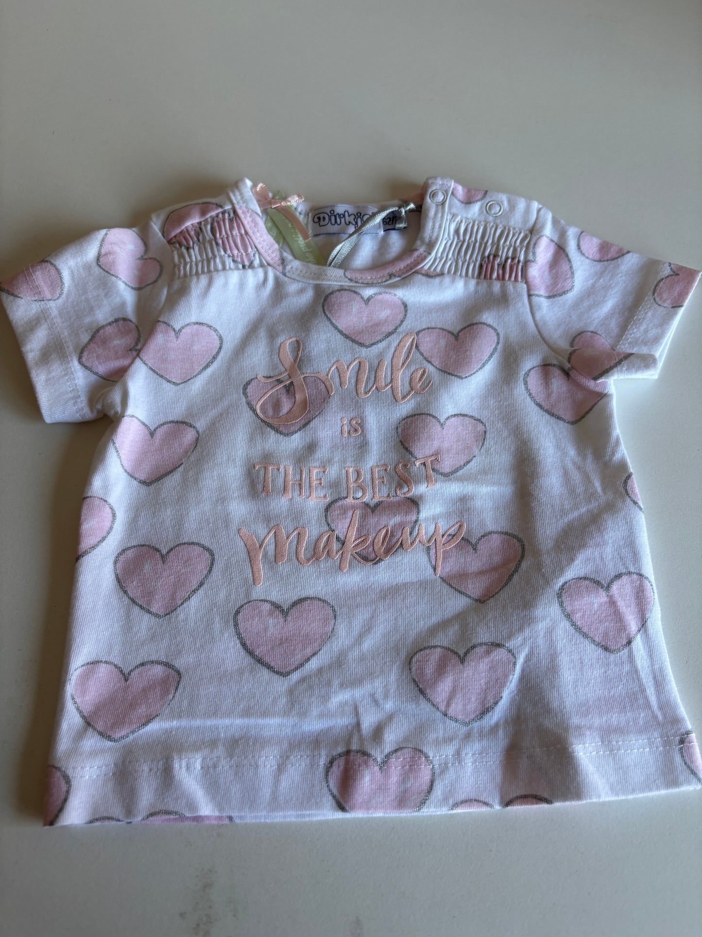 Witte T-shirt met hartjes