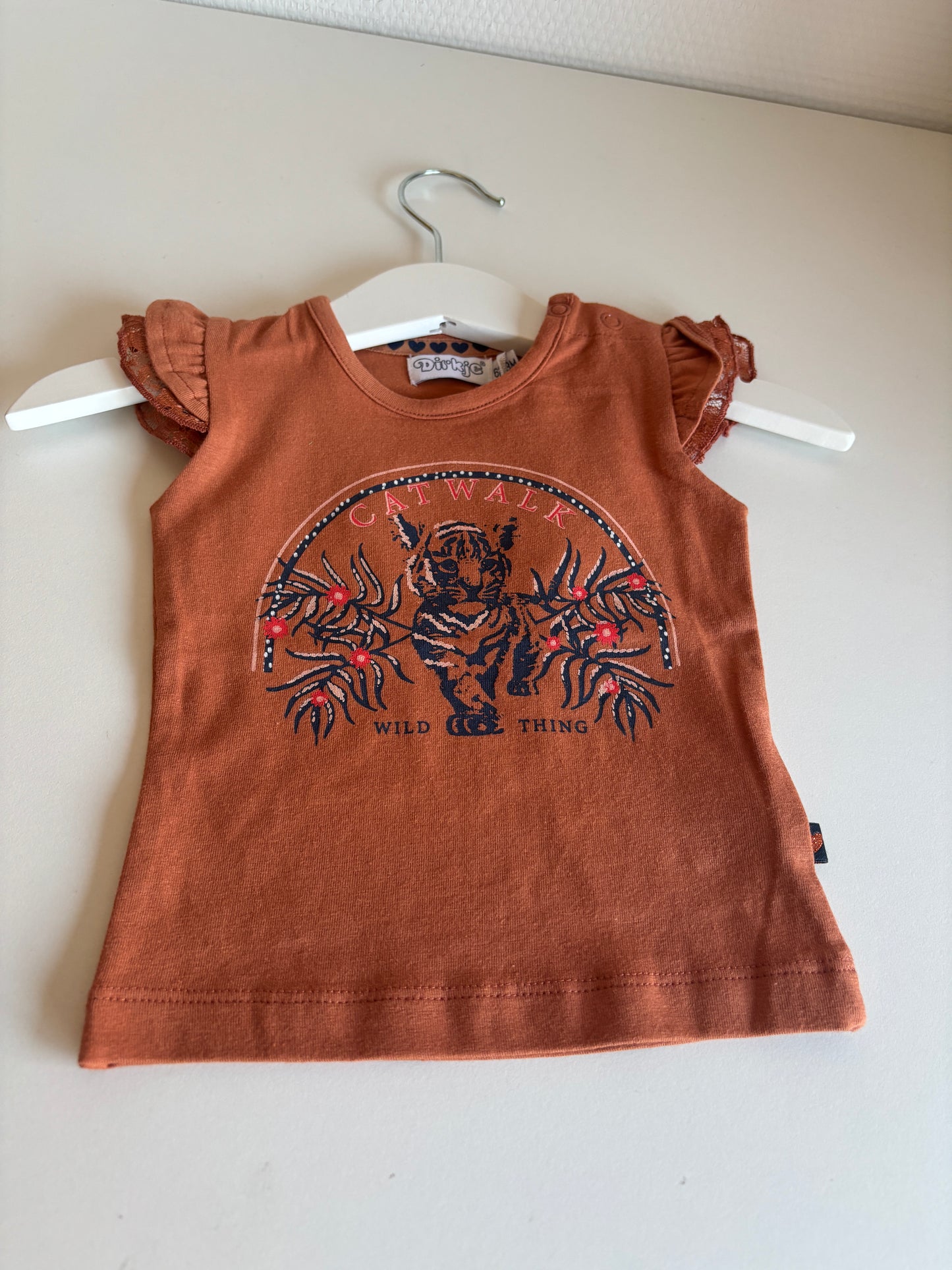 Bruin topje "Catwalk"