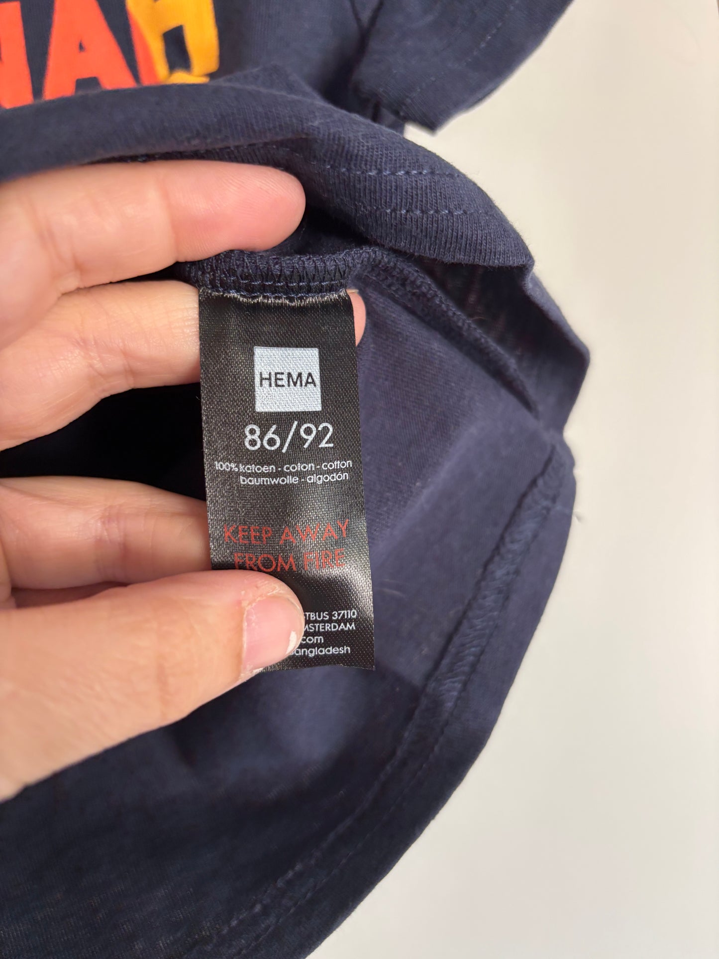 Marineblauwe T-shirt "Savannah Sunrise"