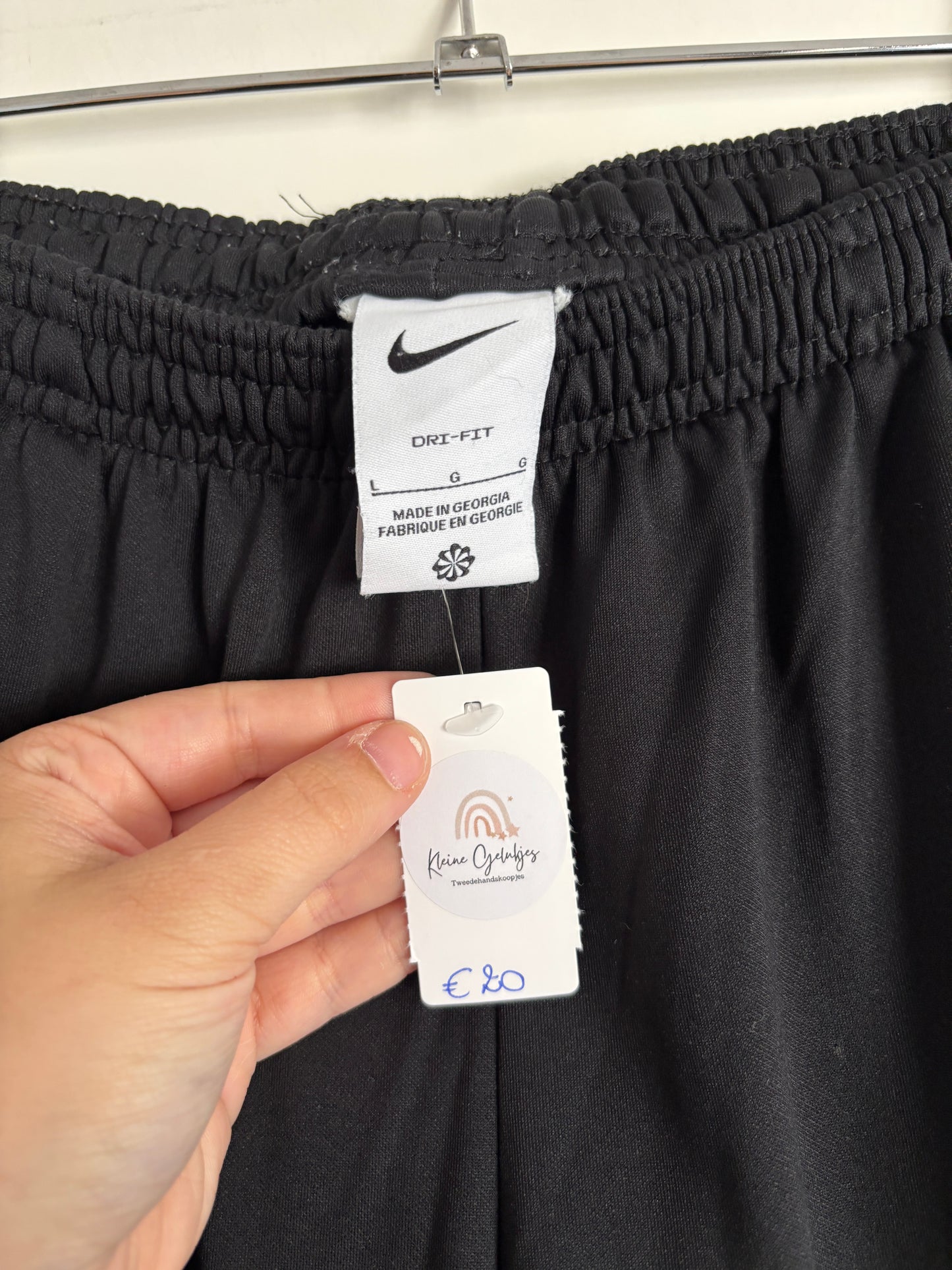 Zwarte trainingsbroek