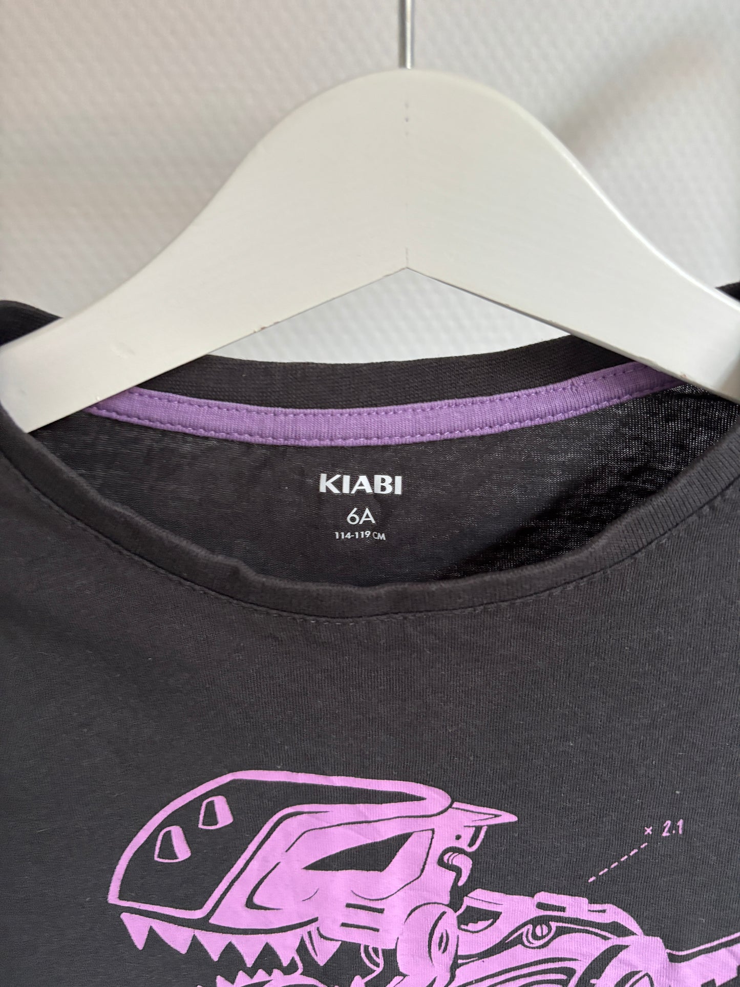 Kiabi T-shirt 116 - Nieuwstaat⚡
