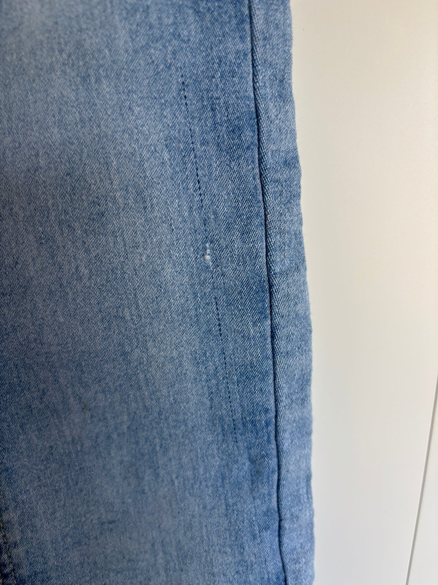 Lichtblauwe jeansbroek