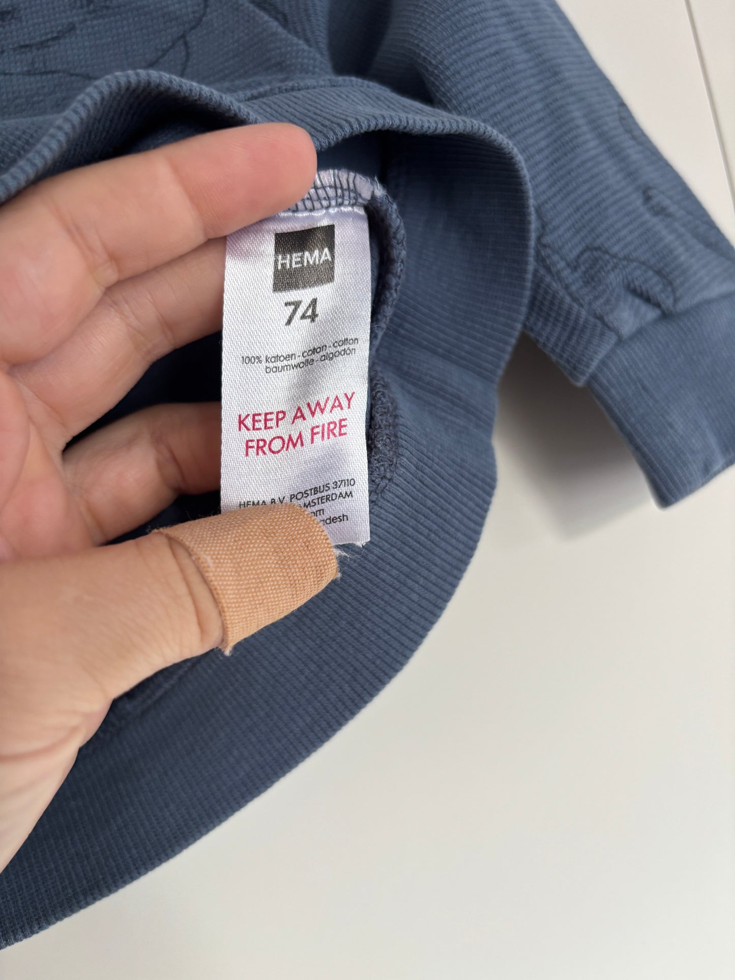 Blauwe trui met olifantjes