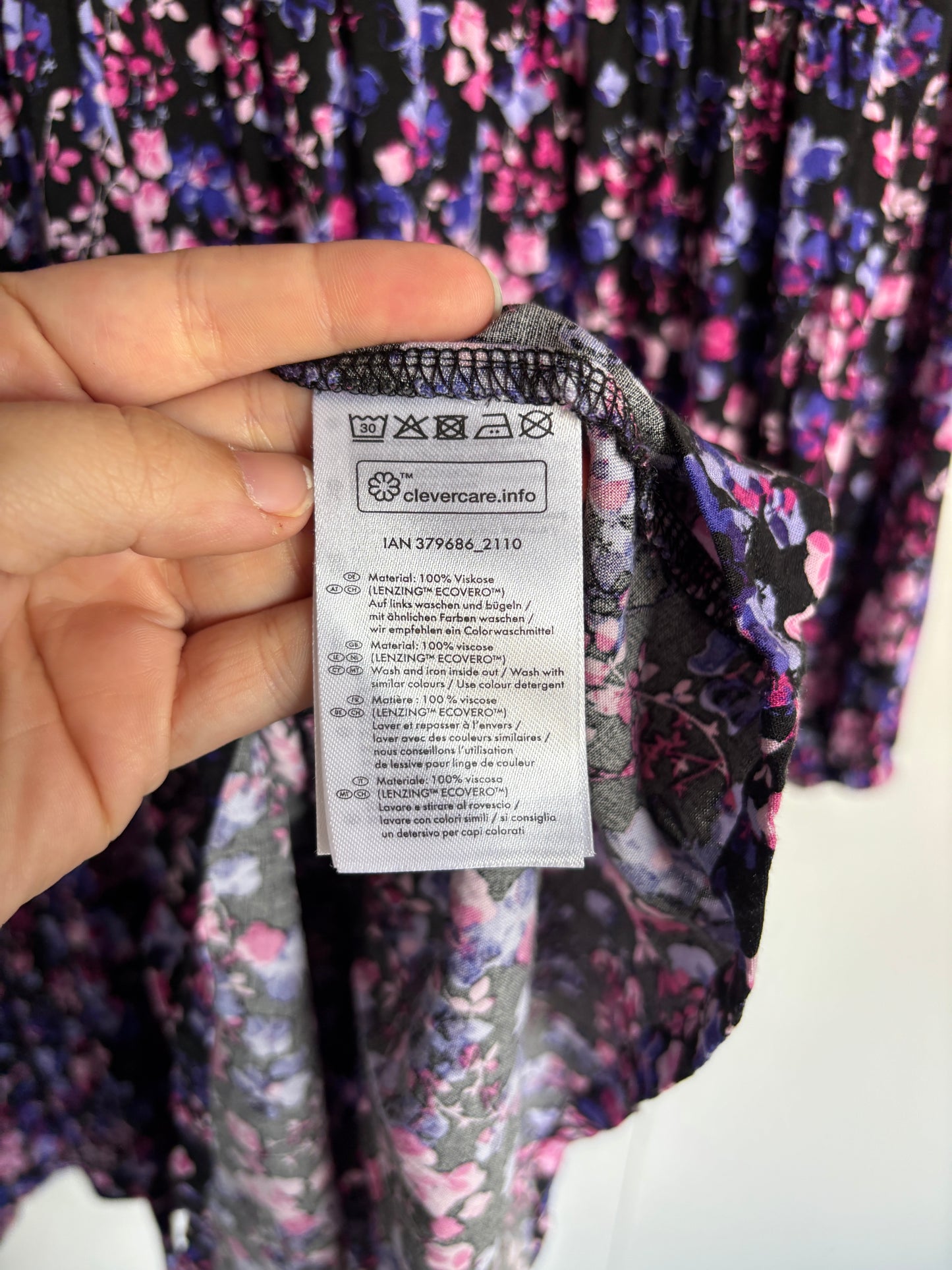 Zwarte jurk met bloemetjes