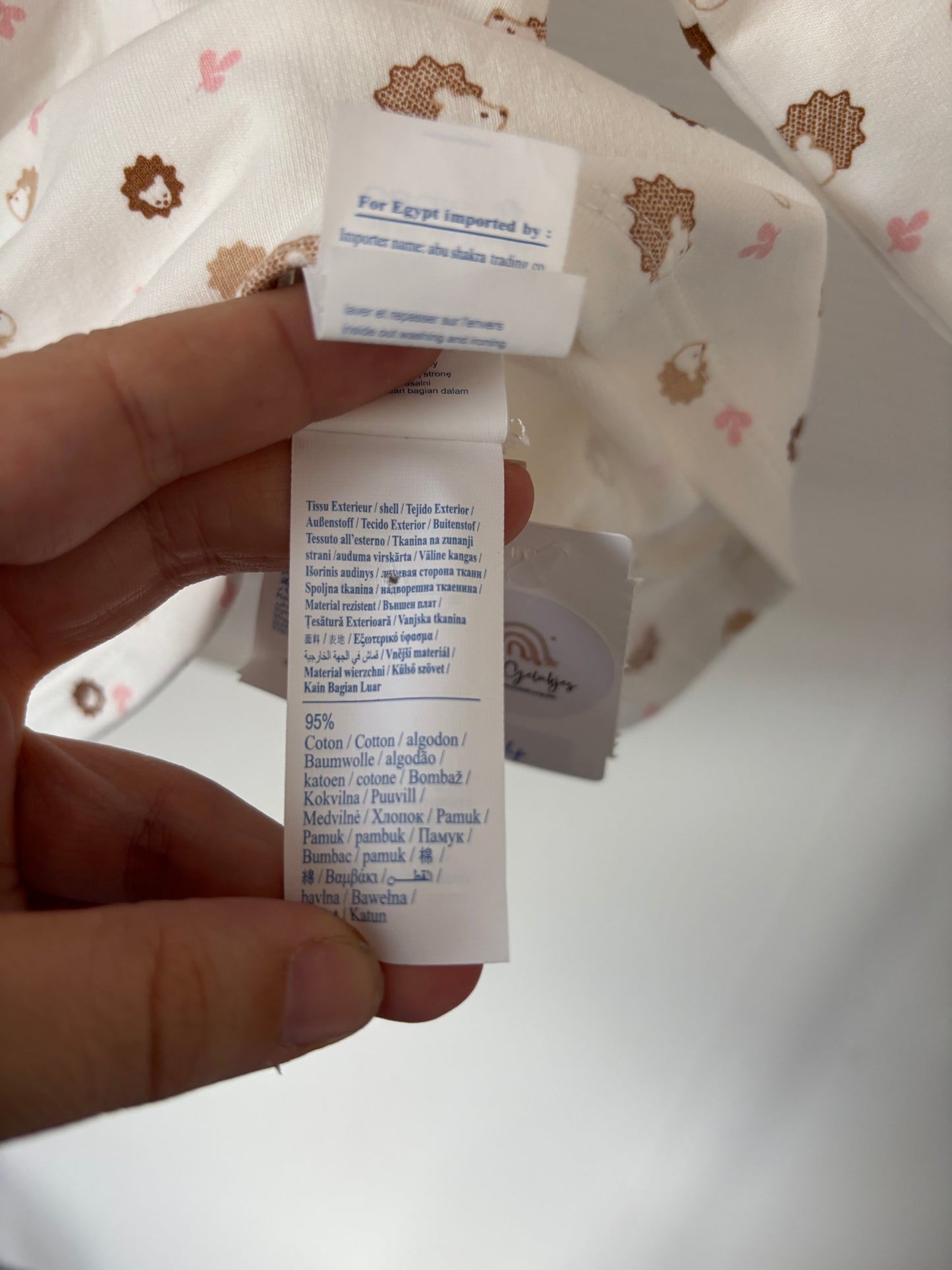 Wit jurkje met egeltjes