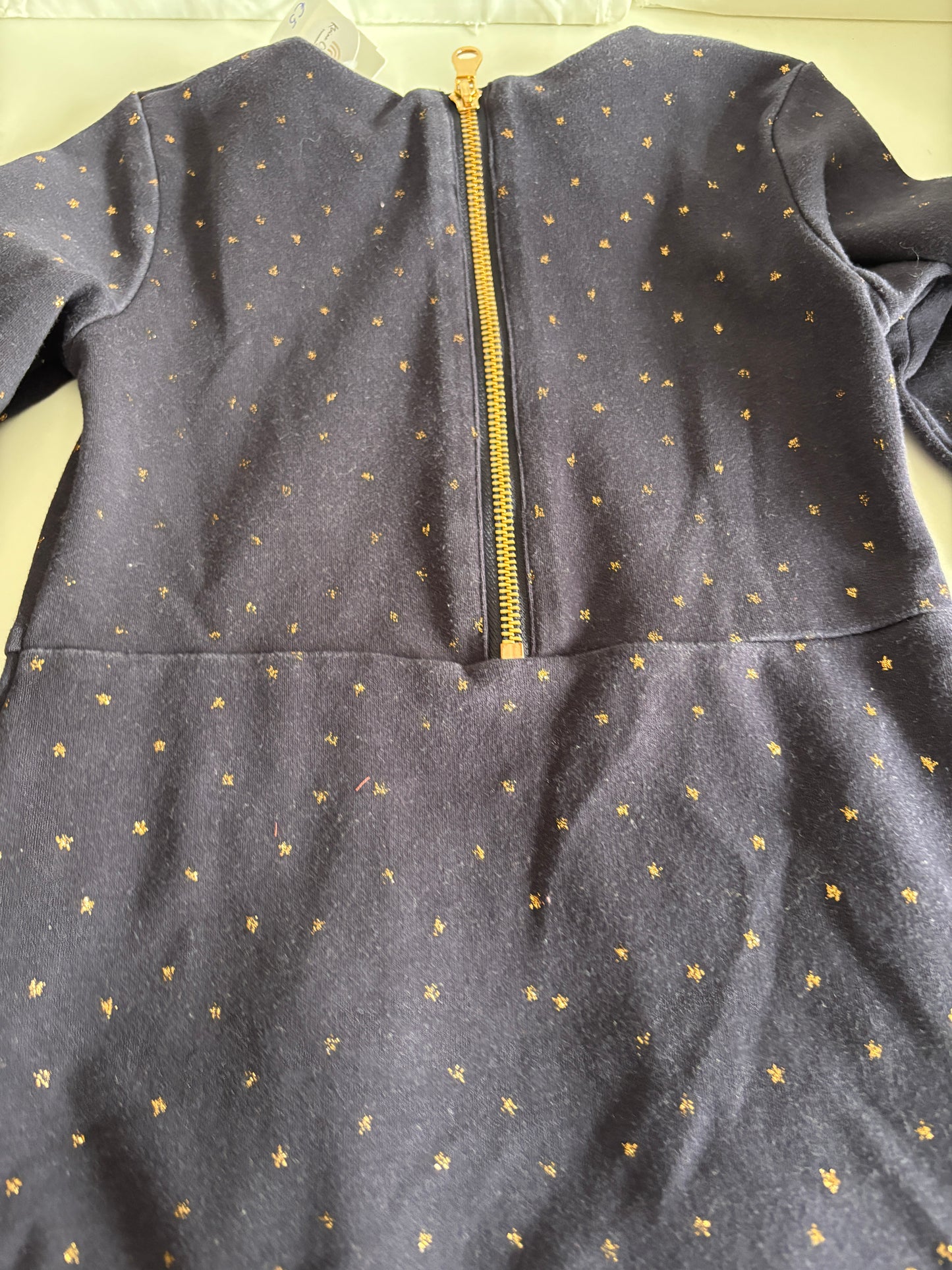 Marineblauw jurkje met sterretjes