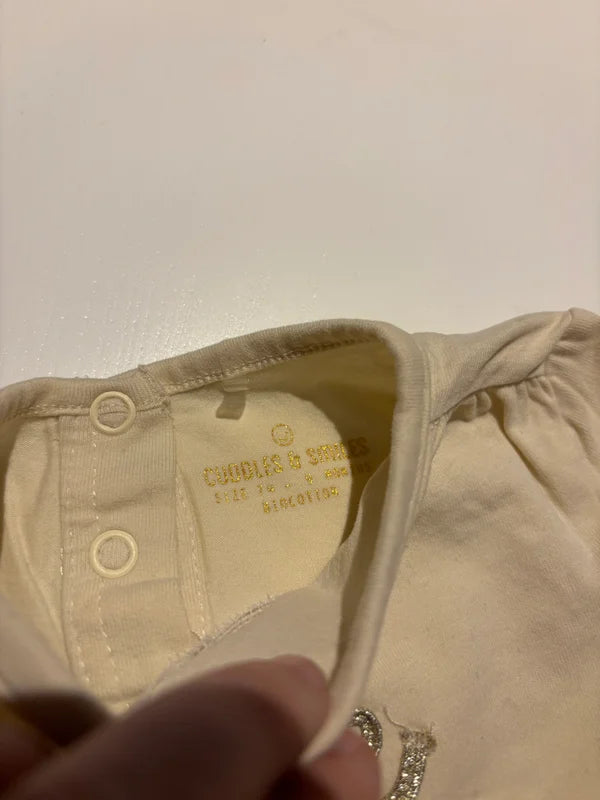 Crèmekleurige longsleeve "Little Miss"