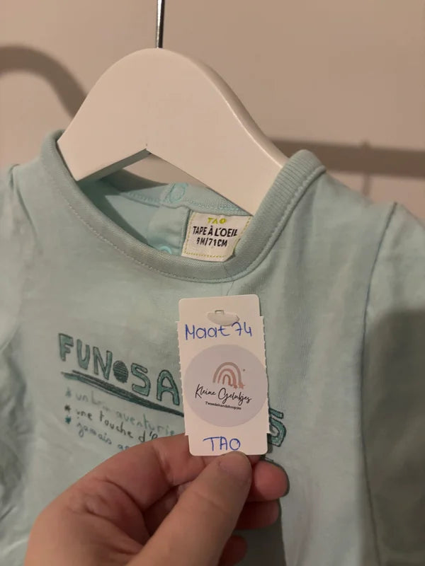 Muntgroene t-shirt met dino