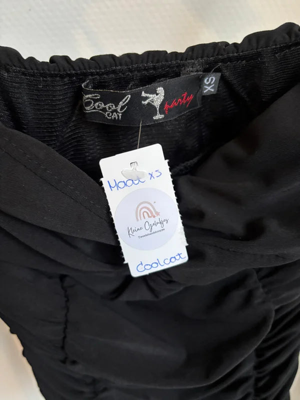 Zwart strapless topje