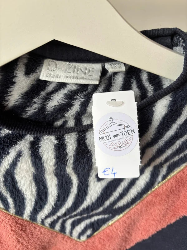 D-Zine sweater 116/122 - zeer goede staat