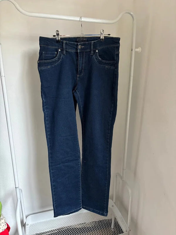 Marineblauwe jeansbroek