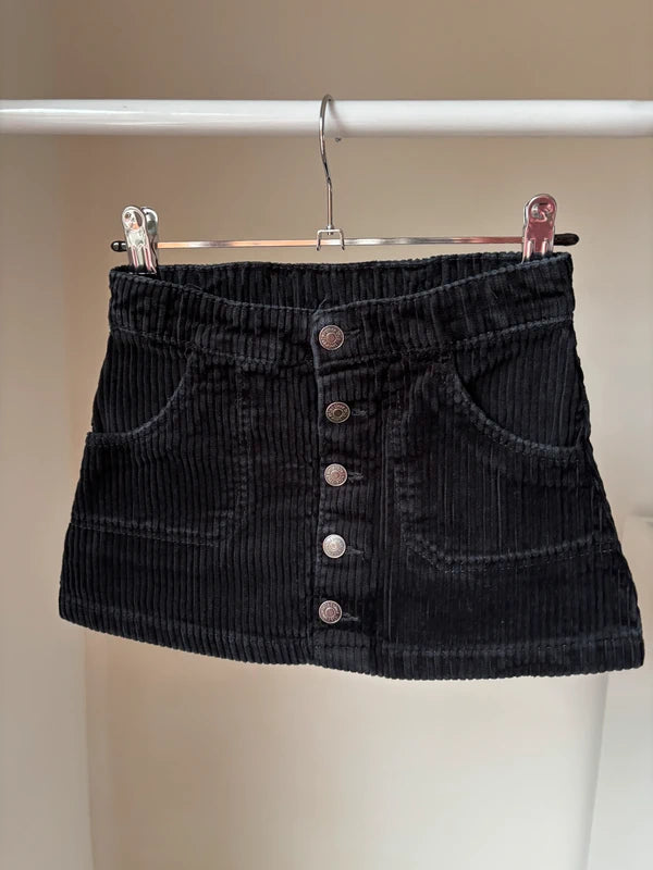 Zwart ribfluwelen rokje