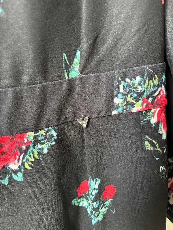 Zwarte jurk met rozen | Guess | M