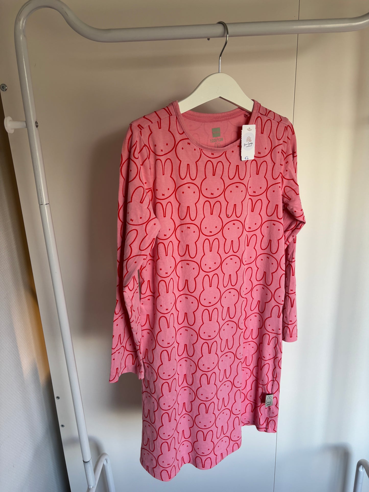 Roze nachtkleedje Nijntje