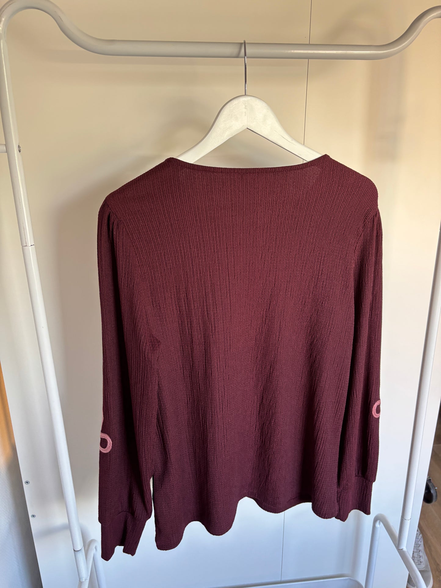 Blouse met bloemen op de mouw