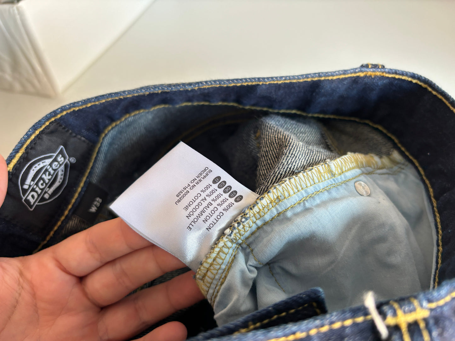 Marineblauwe bermuda