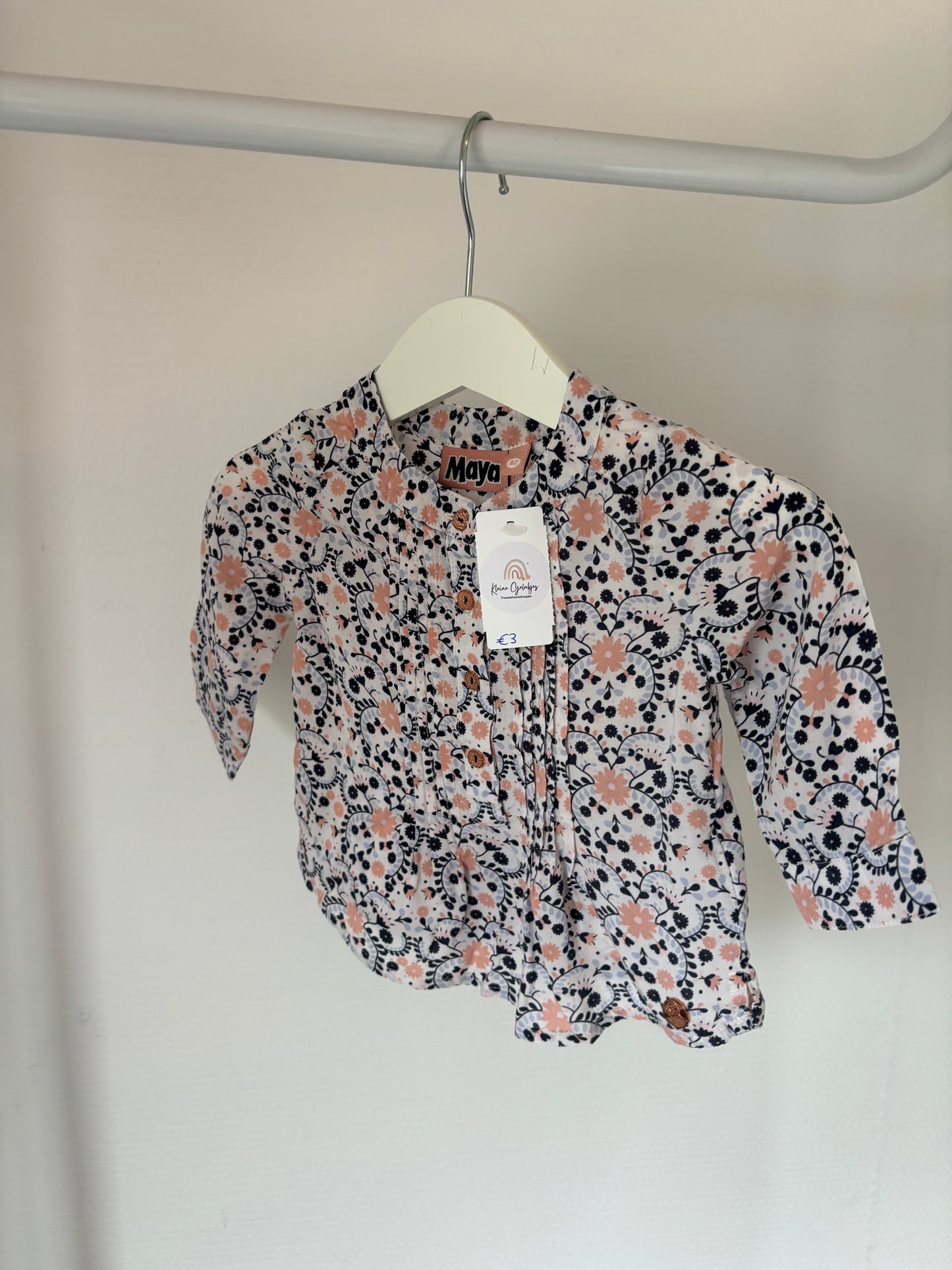 Witte bloemetjesblouse