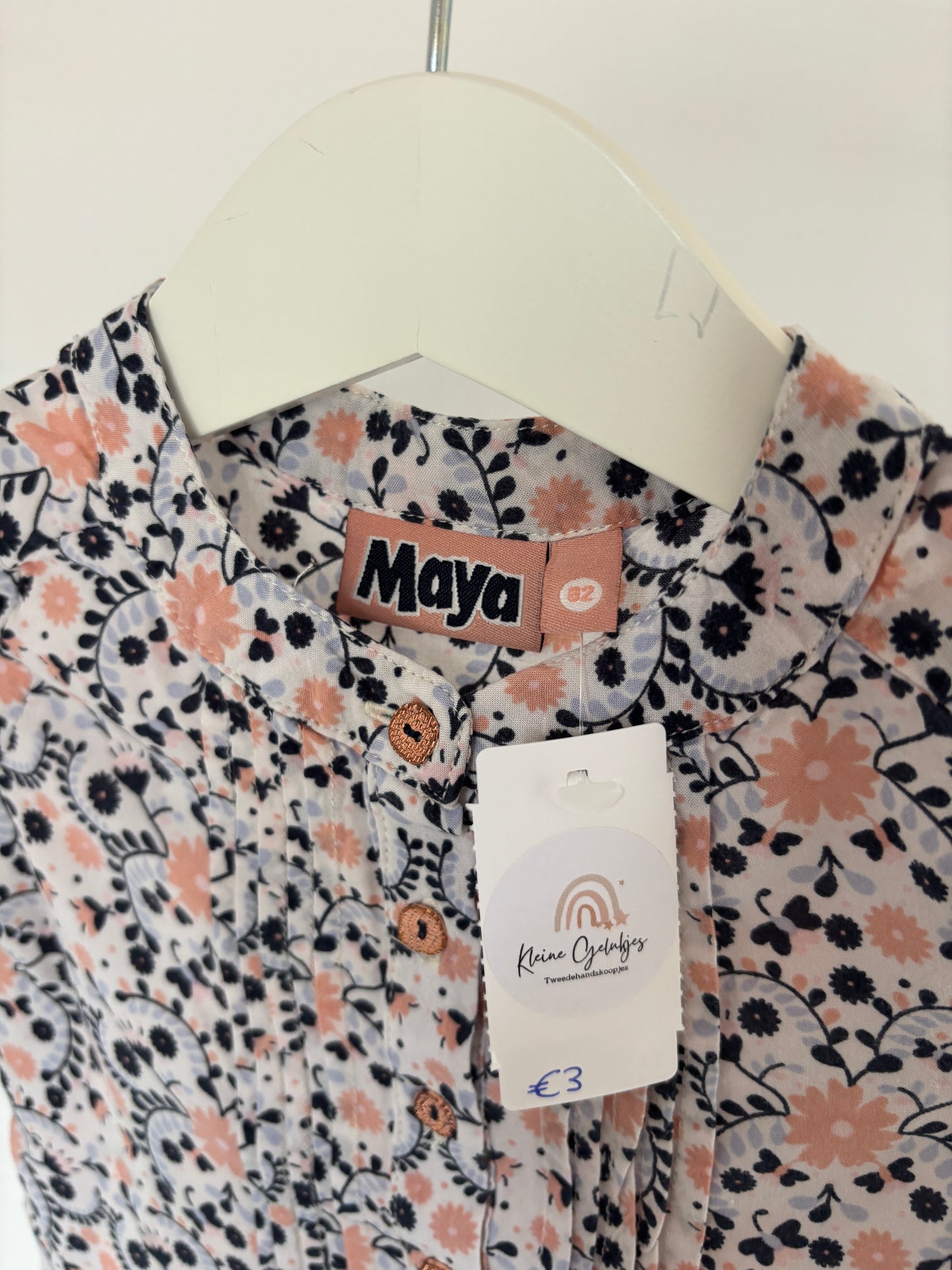 Witte bloemetjesblouse