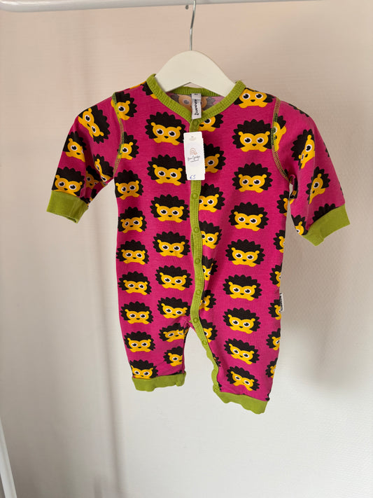 Roze boxpakje met egeltjes