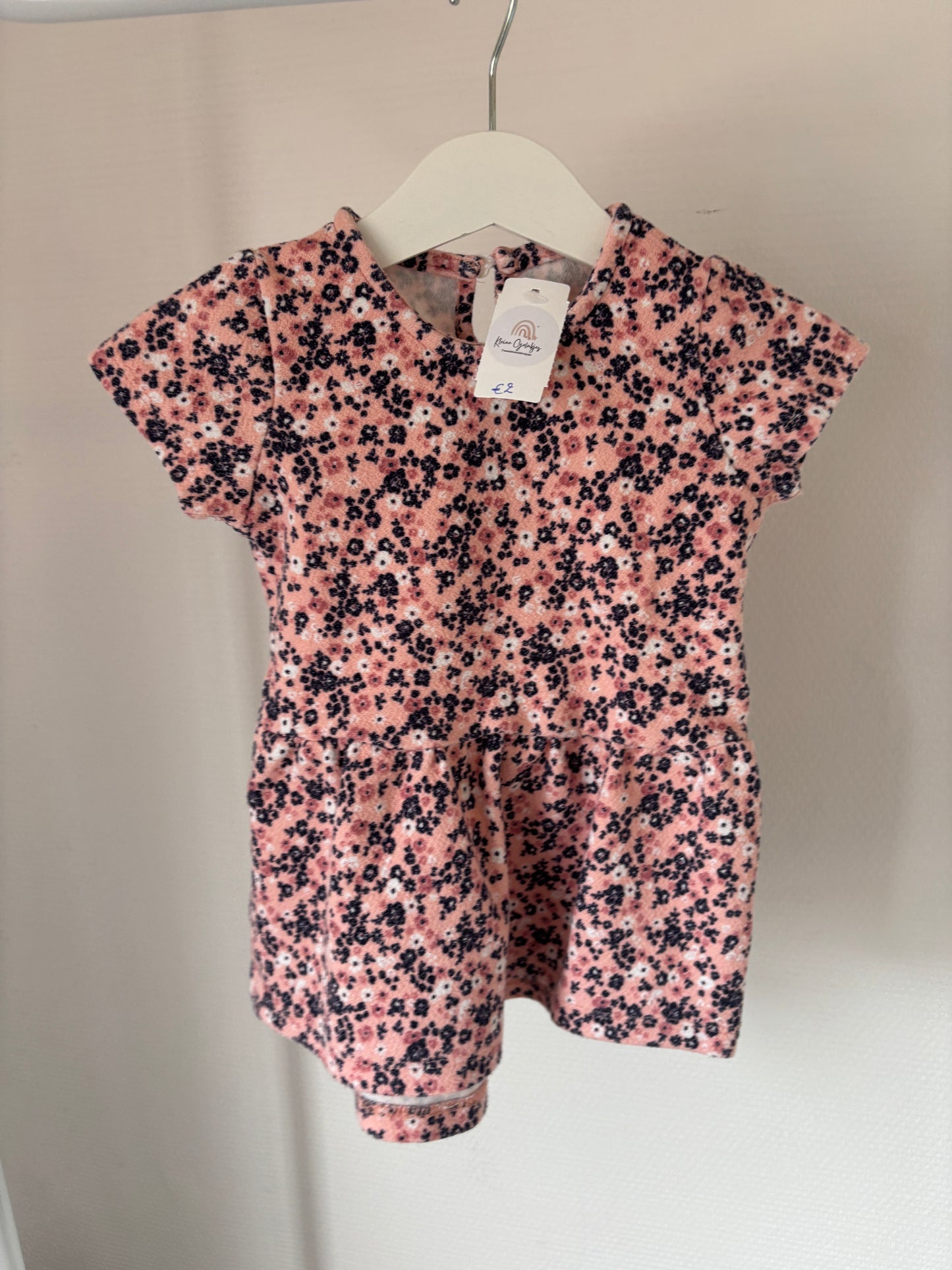 Lichtroze bloemenjurkje