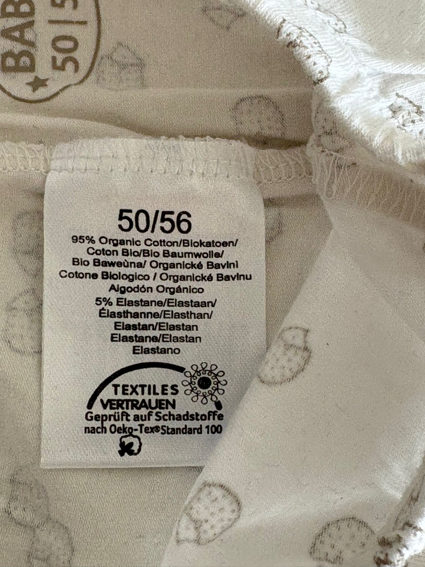 Witte tweedelige pyjama met egeltjes