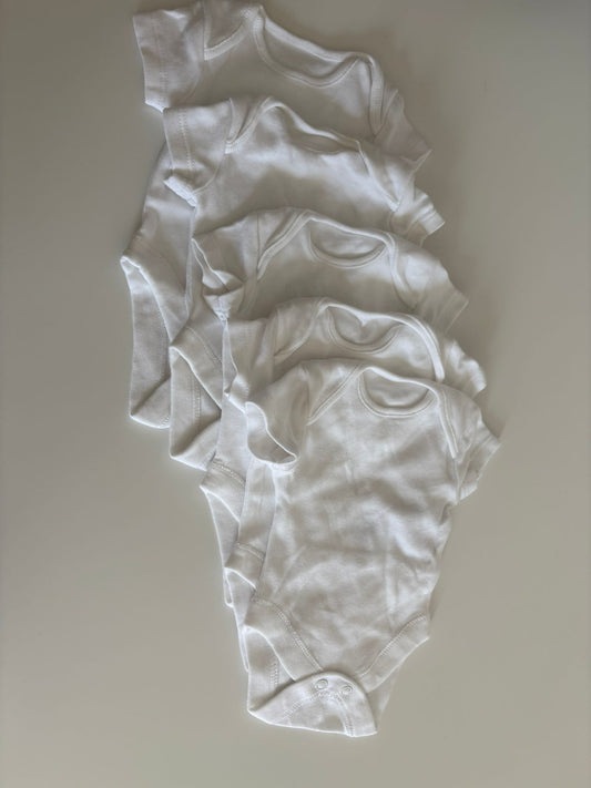 Bundel witte rompers met korte mouwen (5)