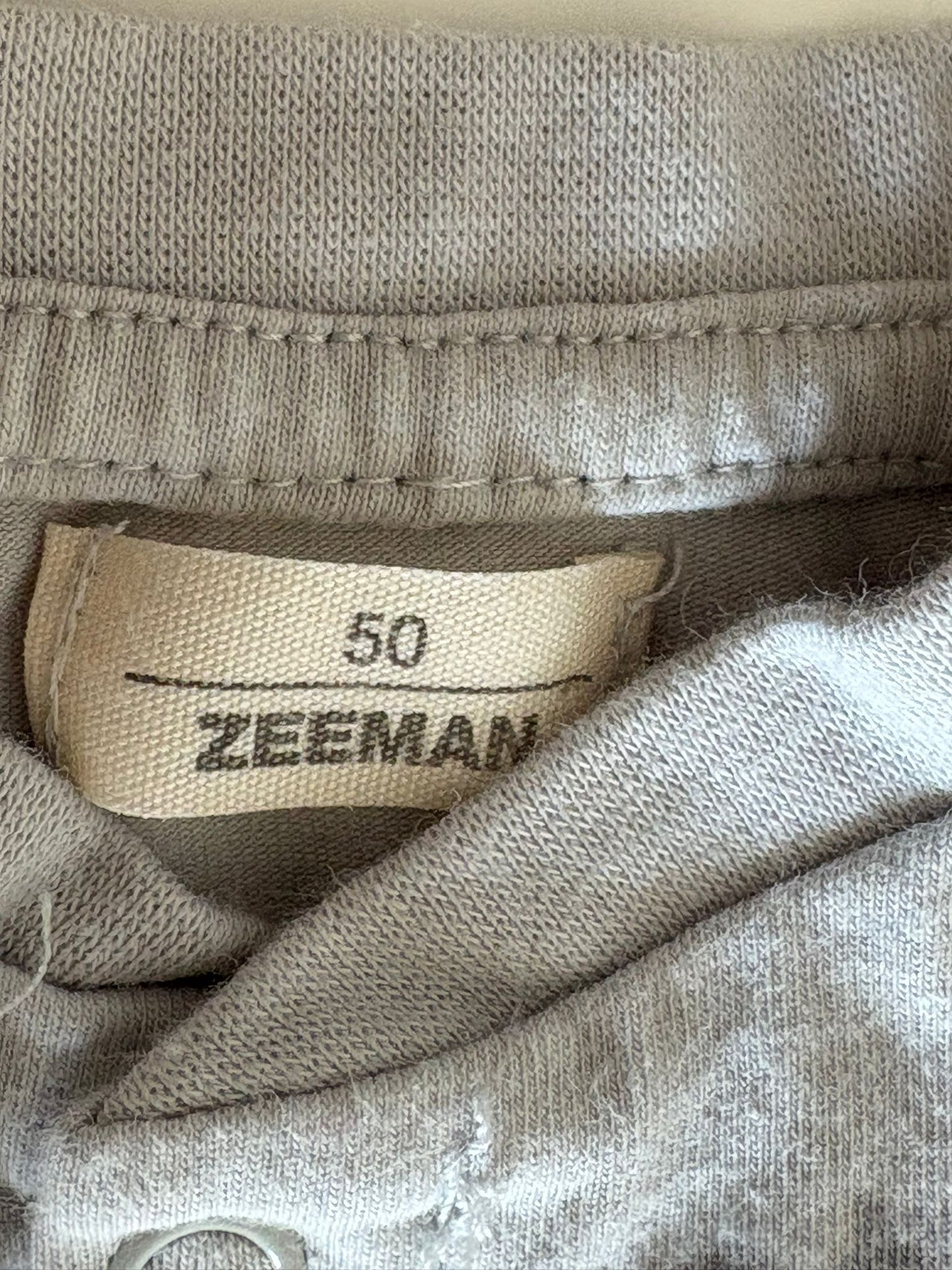 Lichtblauw boxpakje met neushoorntjes