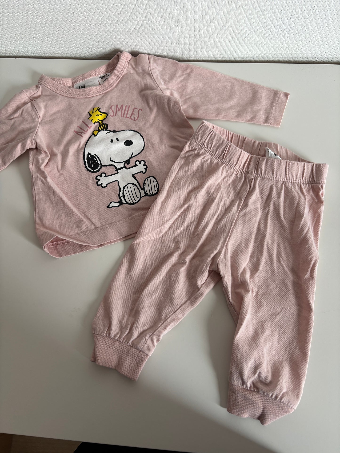 Lichtroze tweedelige pyjama Snoopy