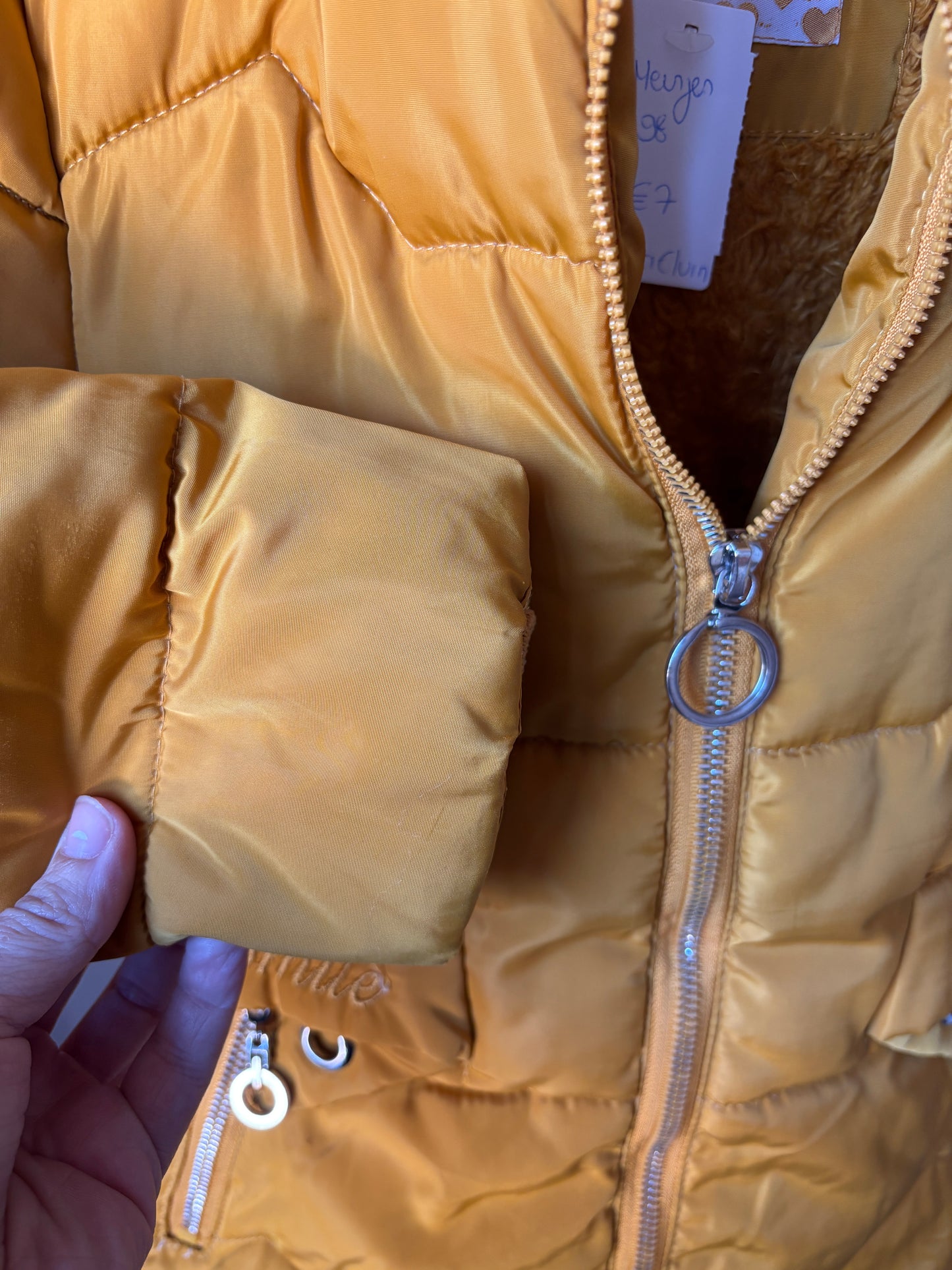 Mosterdgele winterjas