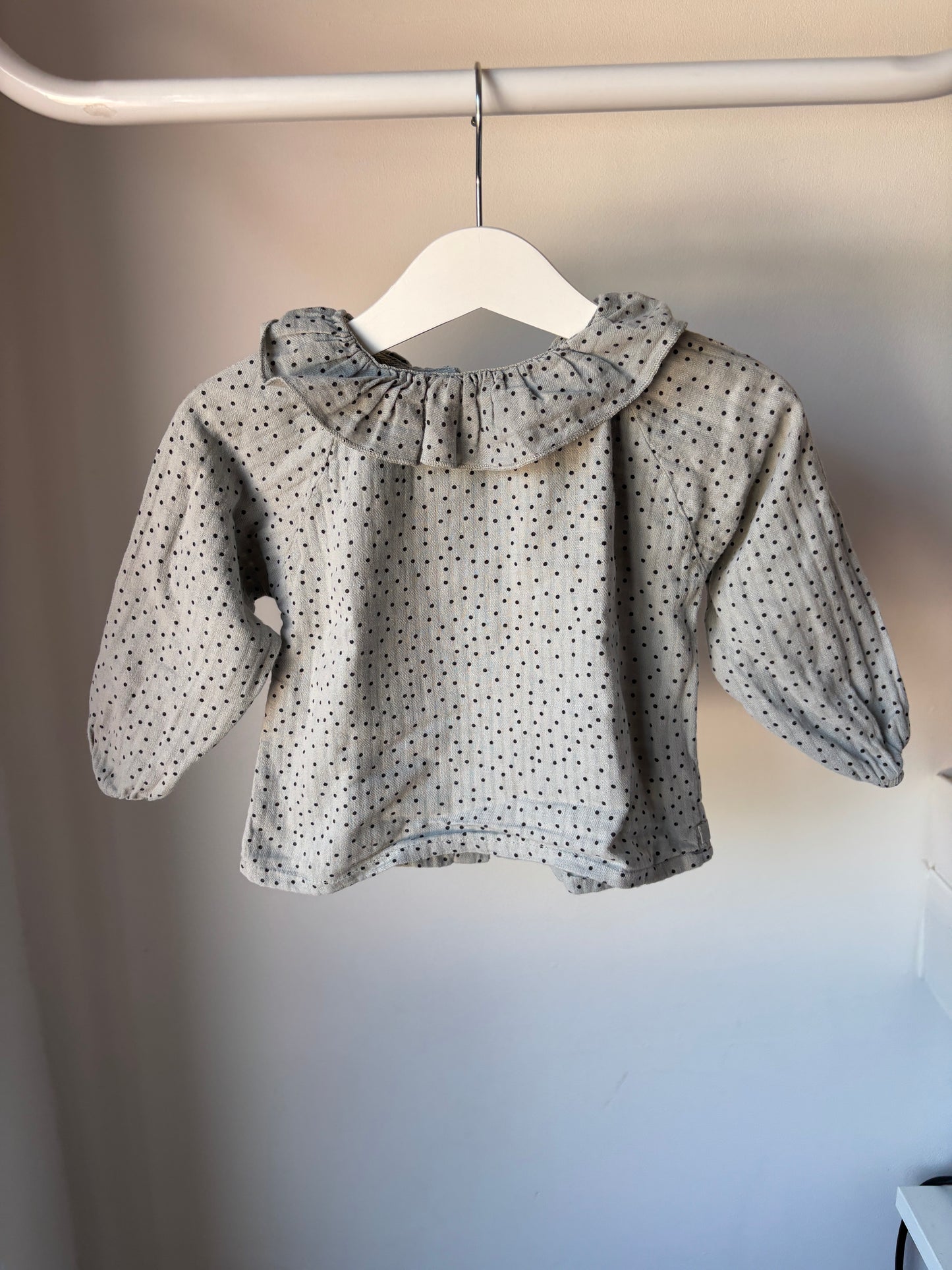 Grijze gestippelde blouse