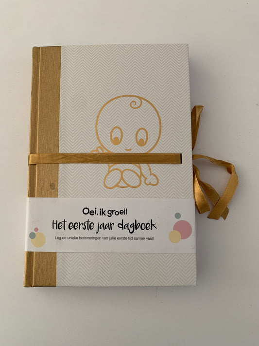 Oei, ik groei! Het eerste jaar dagboek - nieuw
